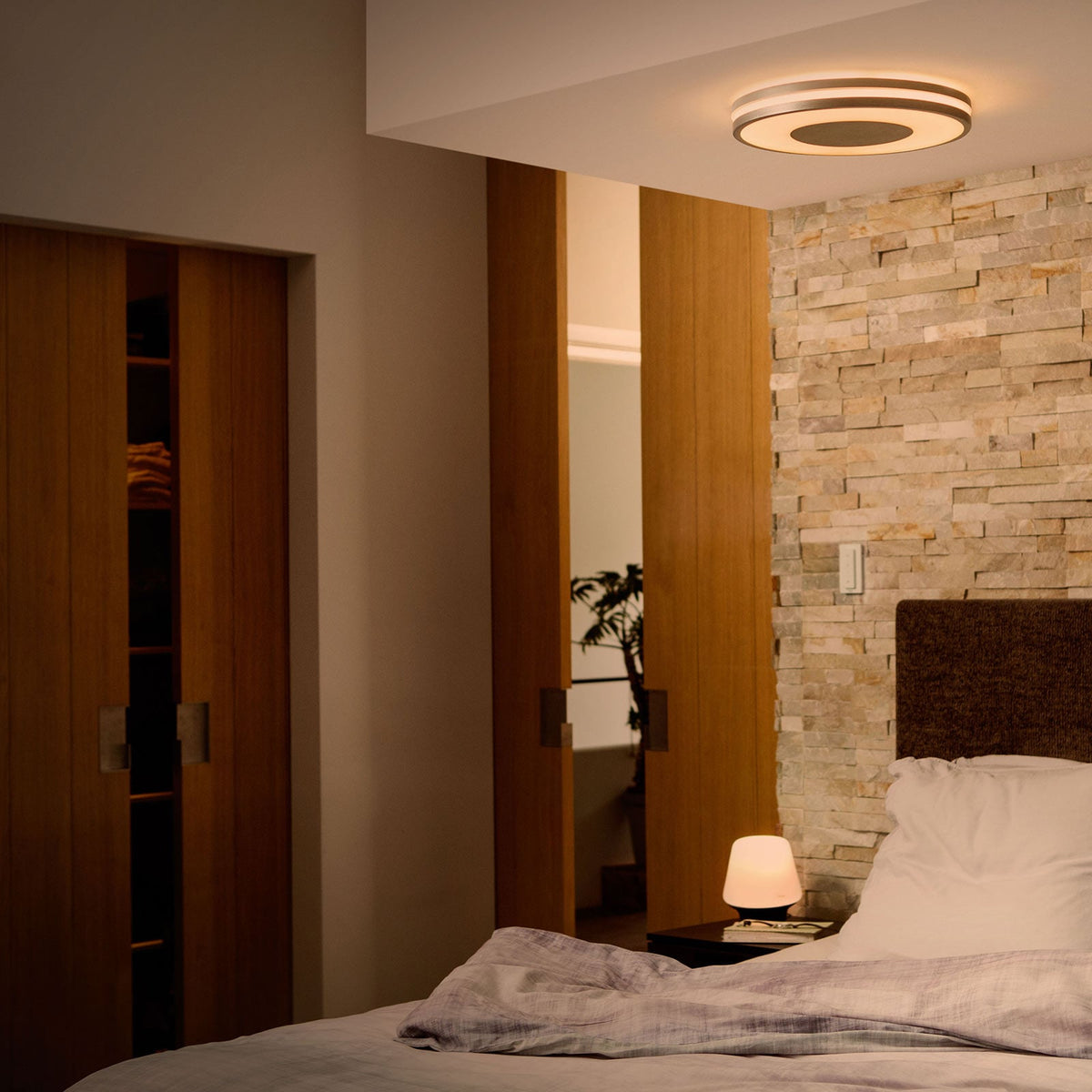 LED taklampe Being dimbar CCT Ø35 cm aluminium Philips Hue med dimmschalter