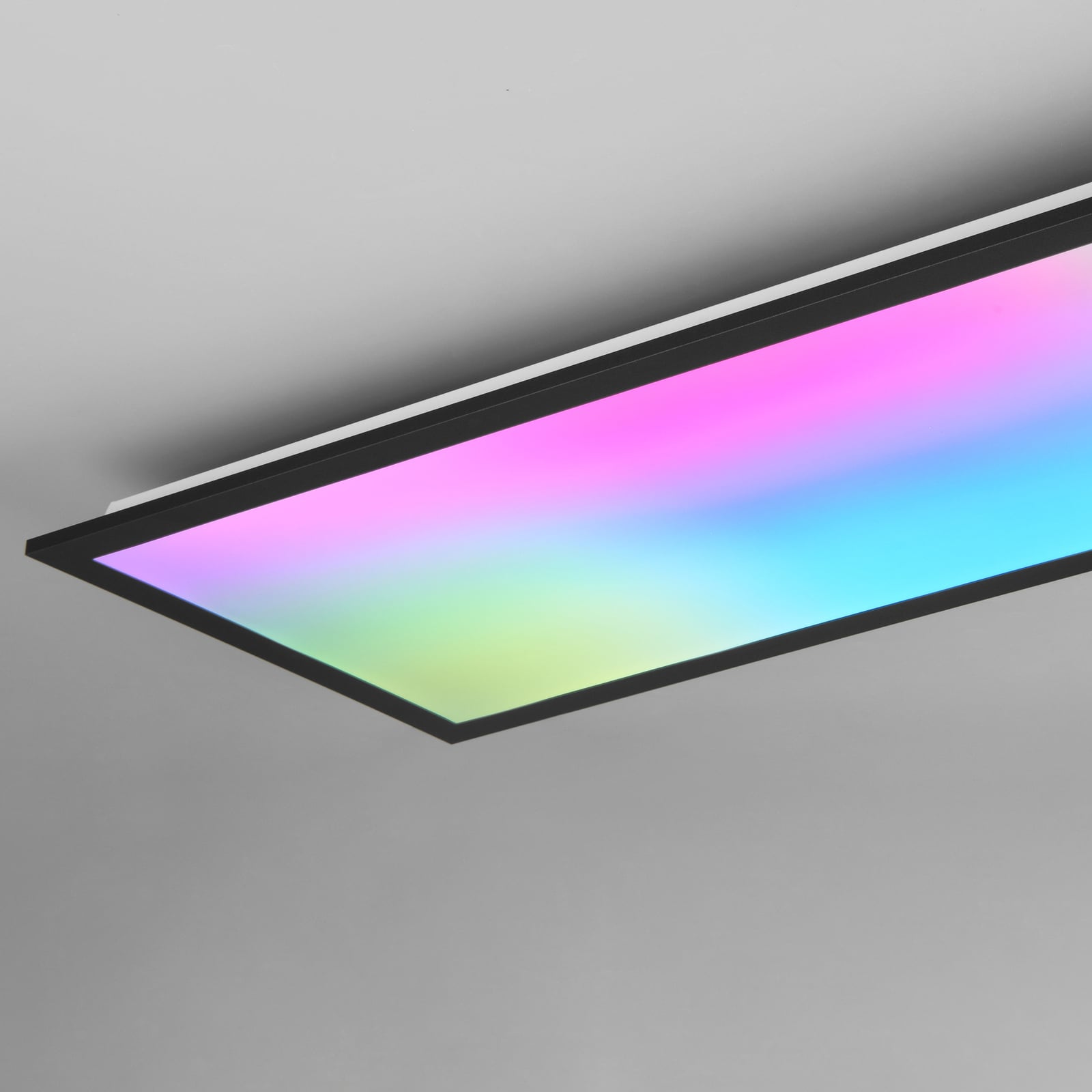 Detalj av LED taklampe Beta svart RGBW CCT 80 cm fjernkontroll