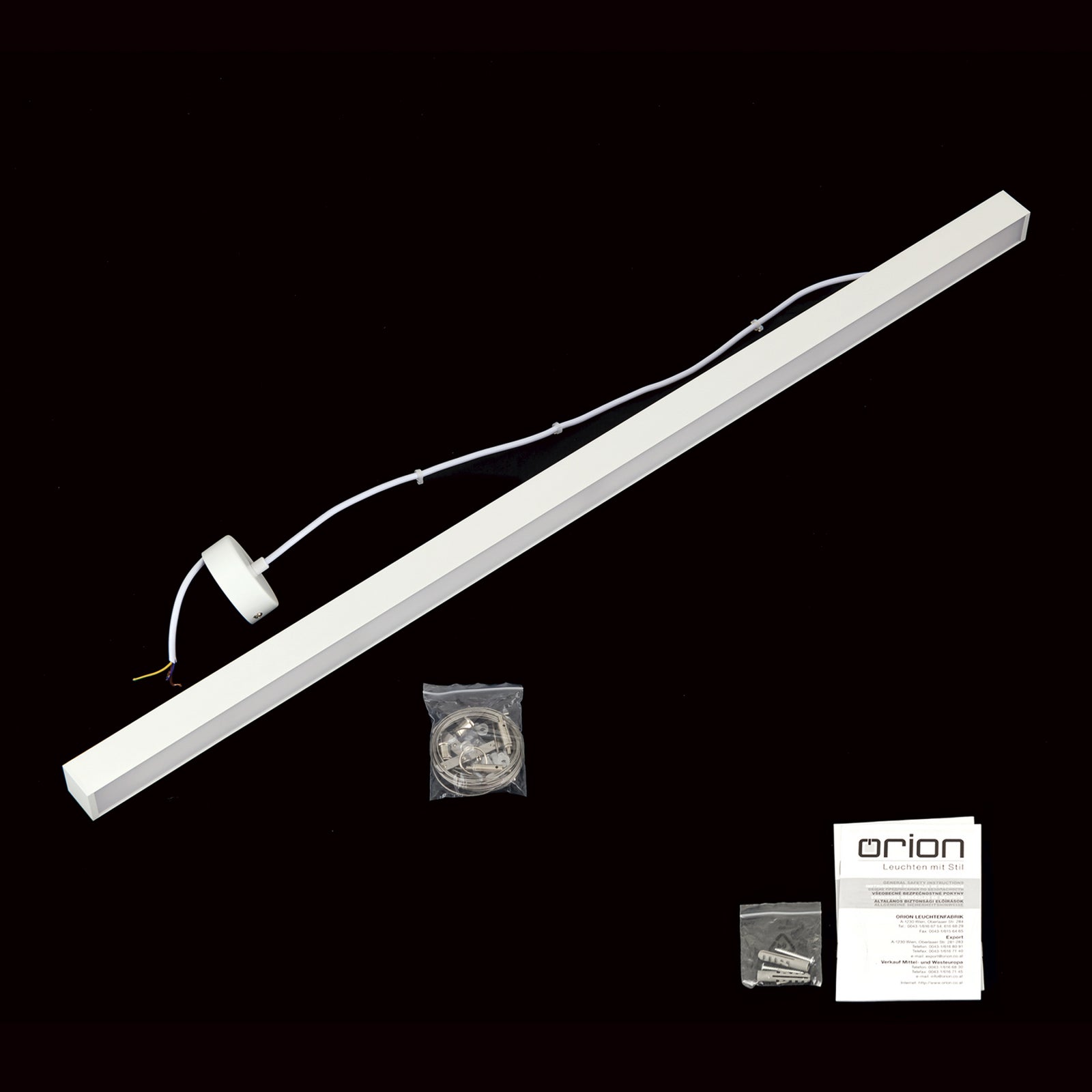 LED taklampe Bounce hvit aluminium CCT 113 cm 35W oversikt over hele lampen