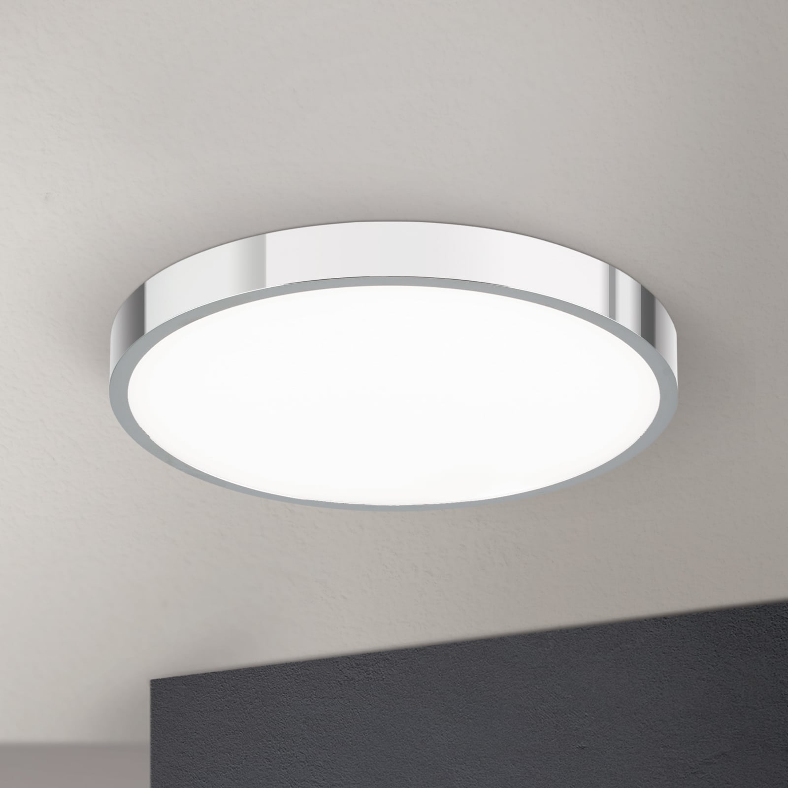 LED taklampe Bully krom akrylglass front