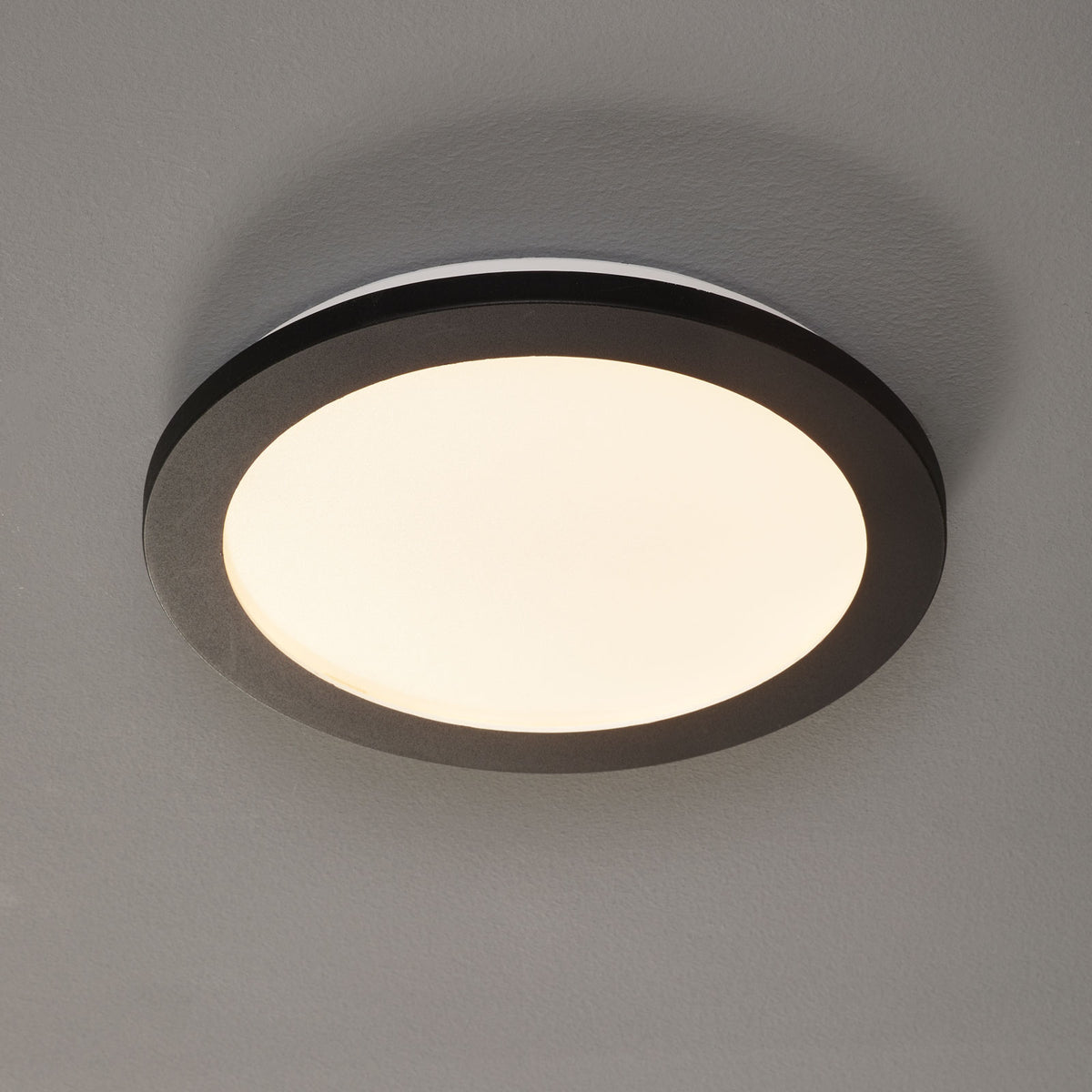 LED taklampe Camillus rund dimbar Ø26 cm IP44 forfra