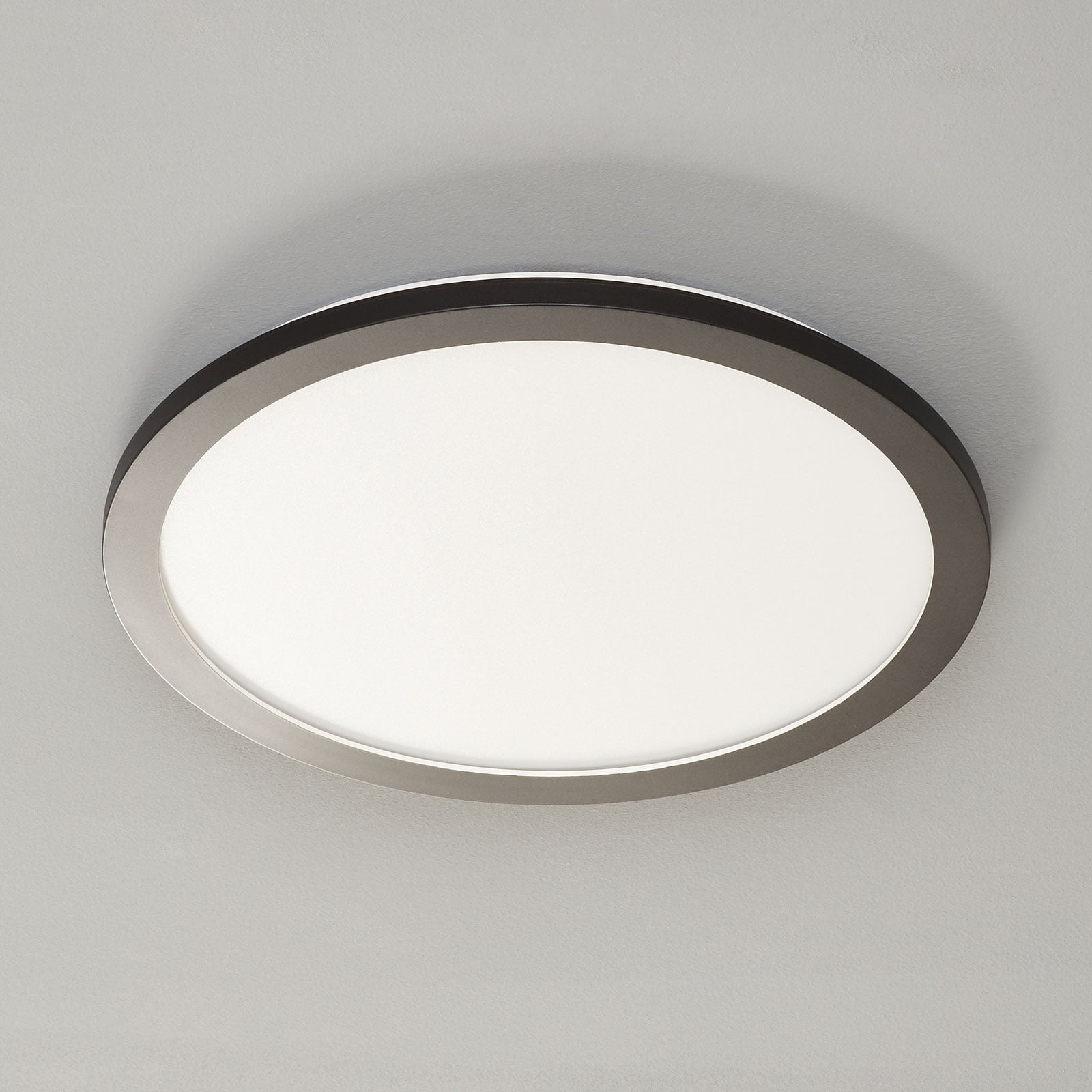 LED taklampe Camillus rund dimbar svart/hvit Ø40 cm forfra
