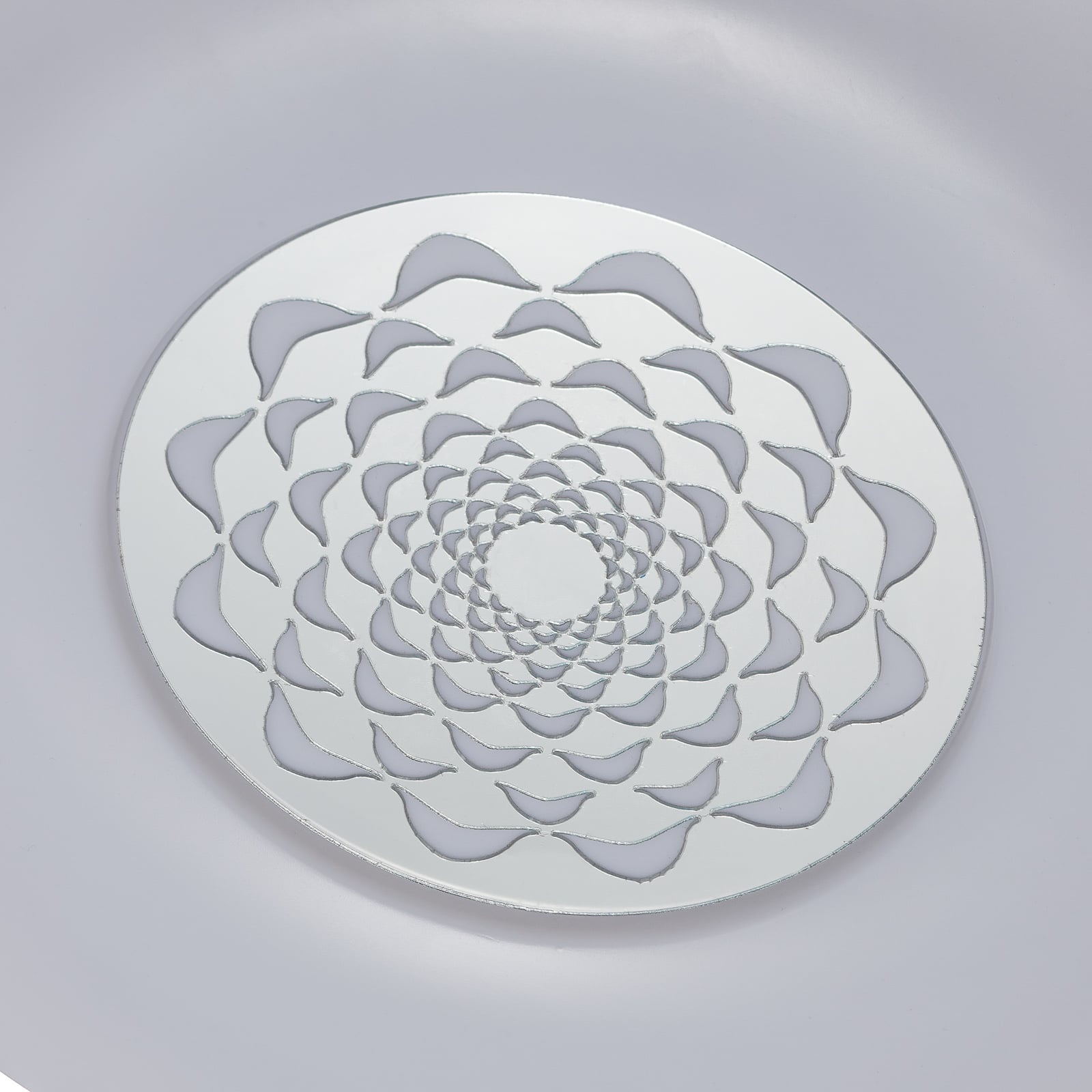 LED-taklampe Capasso-C fjernkontroll og app-styring