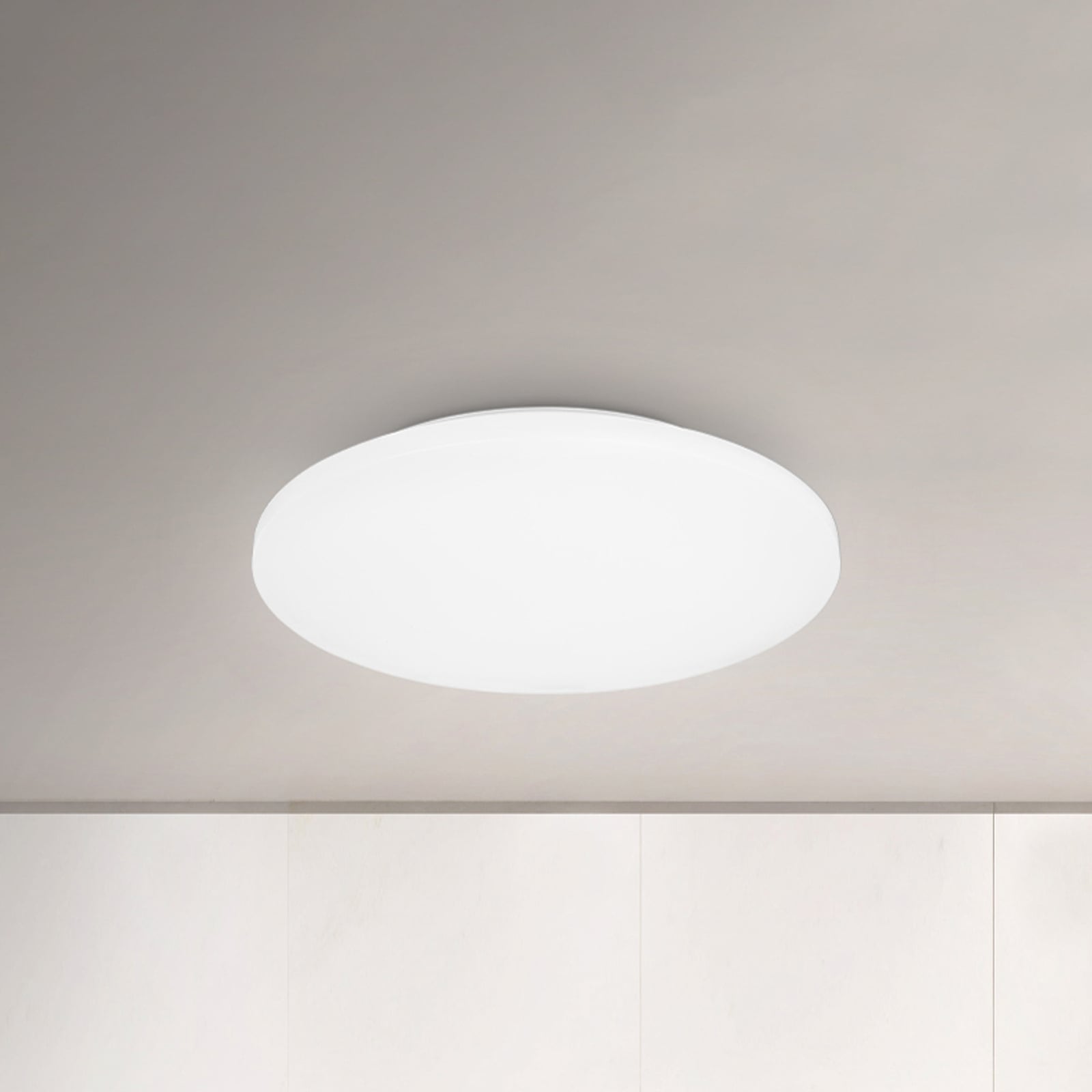 LED taklampe Case hvit Ø40 cm forfra