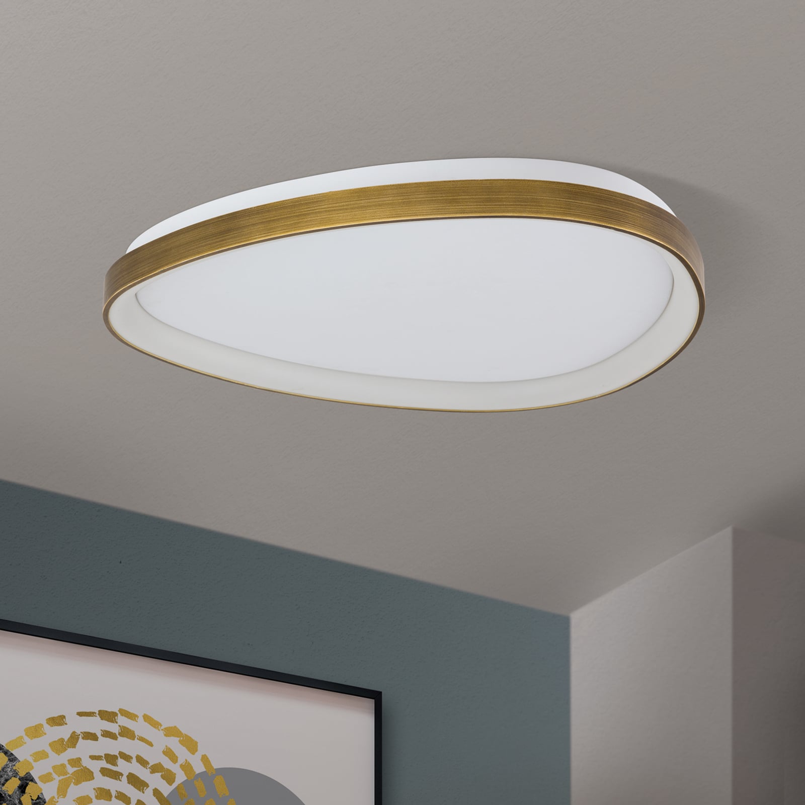 LED taklampe Charlie opalhvit antikk messing Ø65 cm - bakside