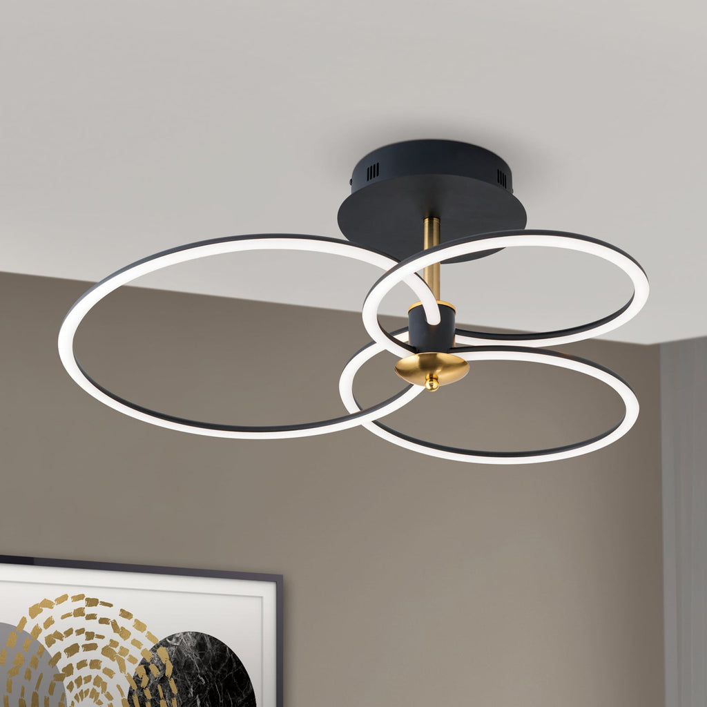 LED taklampe Charlotte 3 ringer svart/gull forfra