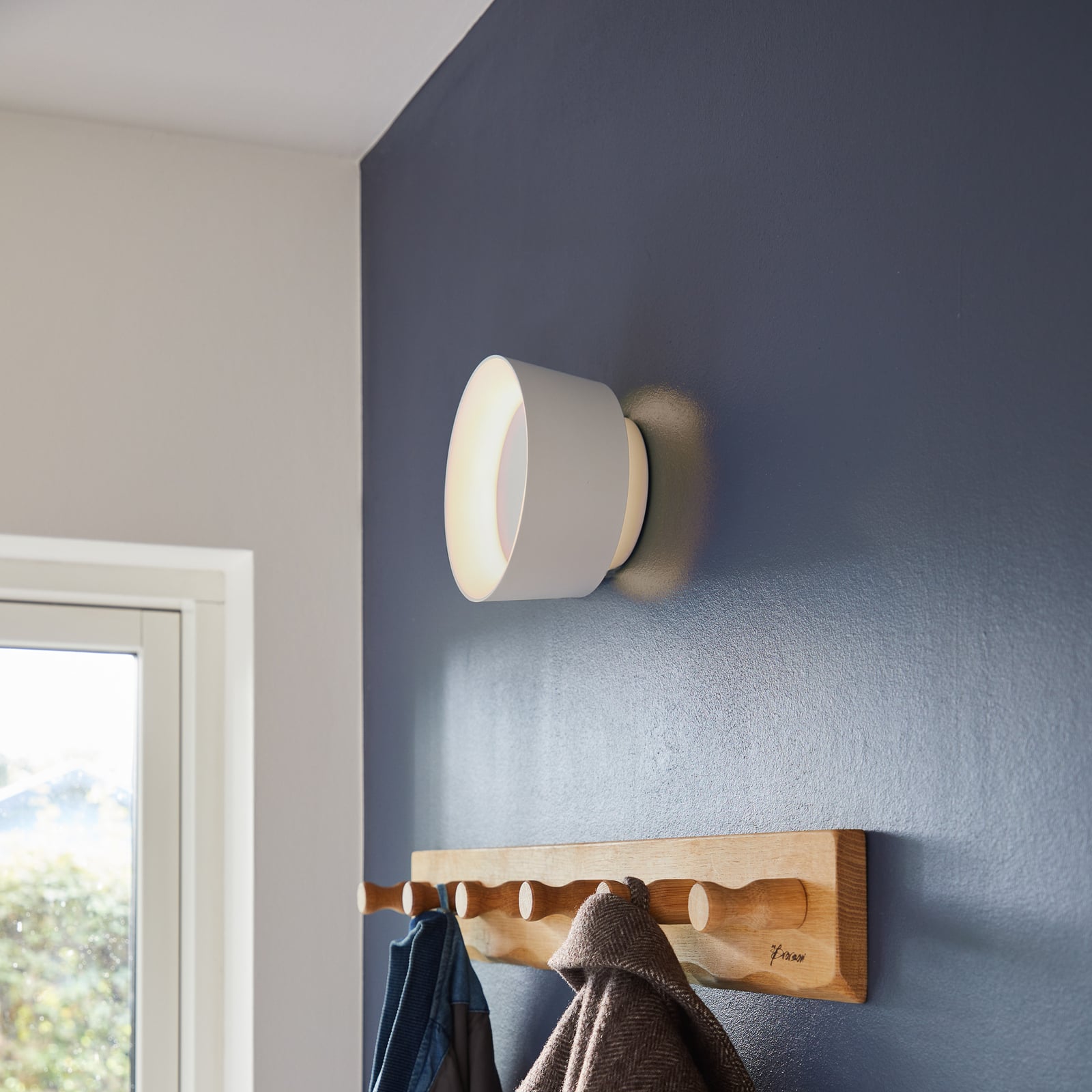 Detalj av LED taklampe Cookie hvit aluminium Ø15 cm dimbar