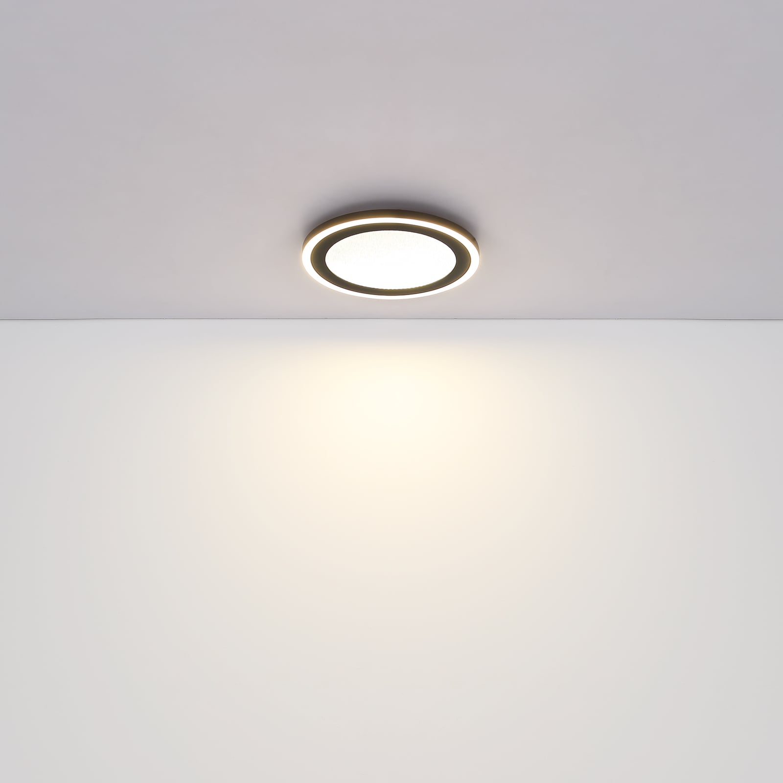 LED taklampe Davies krystalleffekt svart Ø34 cm 24W nærbilde av krystalleffekt