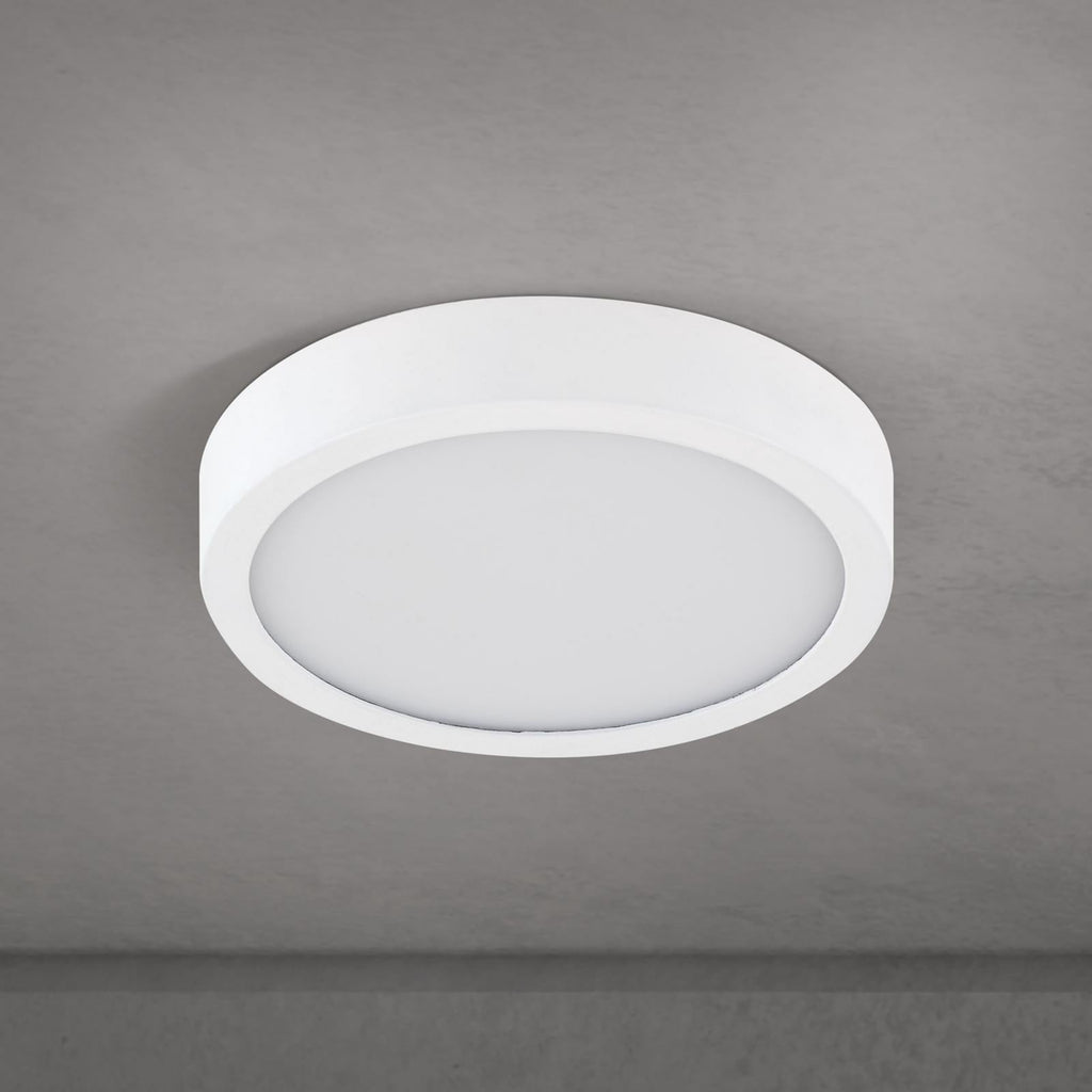 LED taklampe Disc hvit Ø14 cm CCT dimbar 10W fra fronten