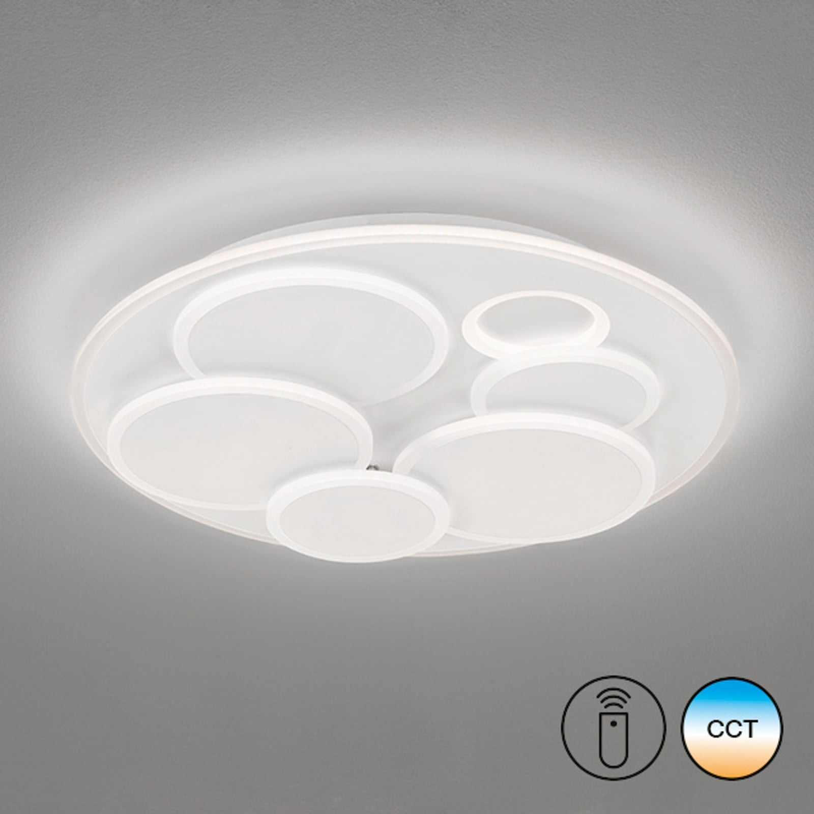 LED taklampe Dots CCT dimbar hvit Ø50 cm lys i bruk