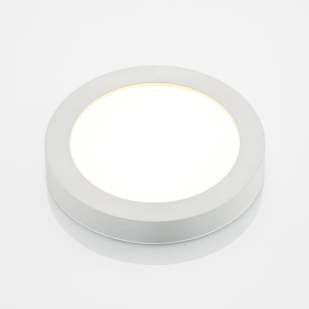 LED taklampe Edwina hvit Ø25 cm IP44 dimbar nærbilde av lys
