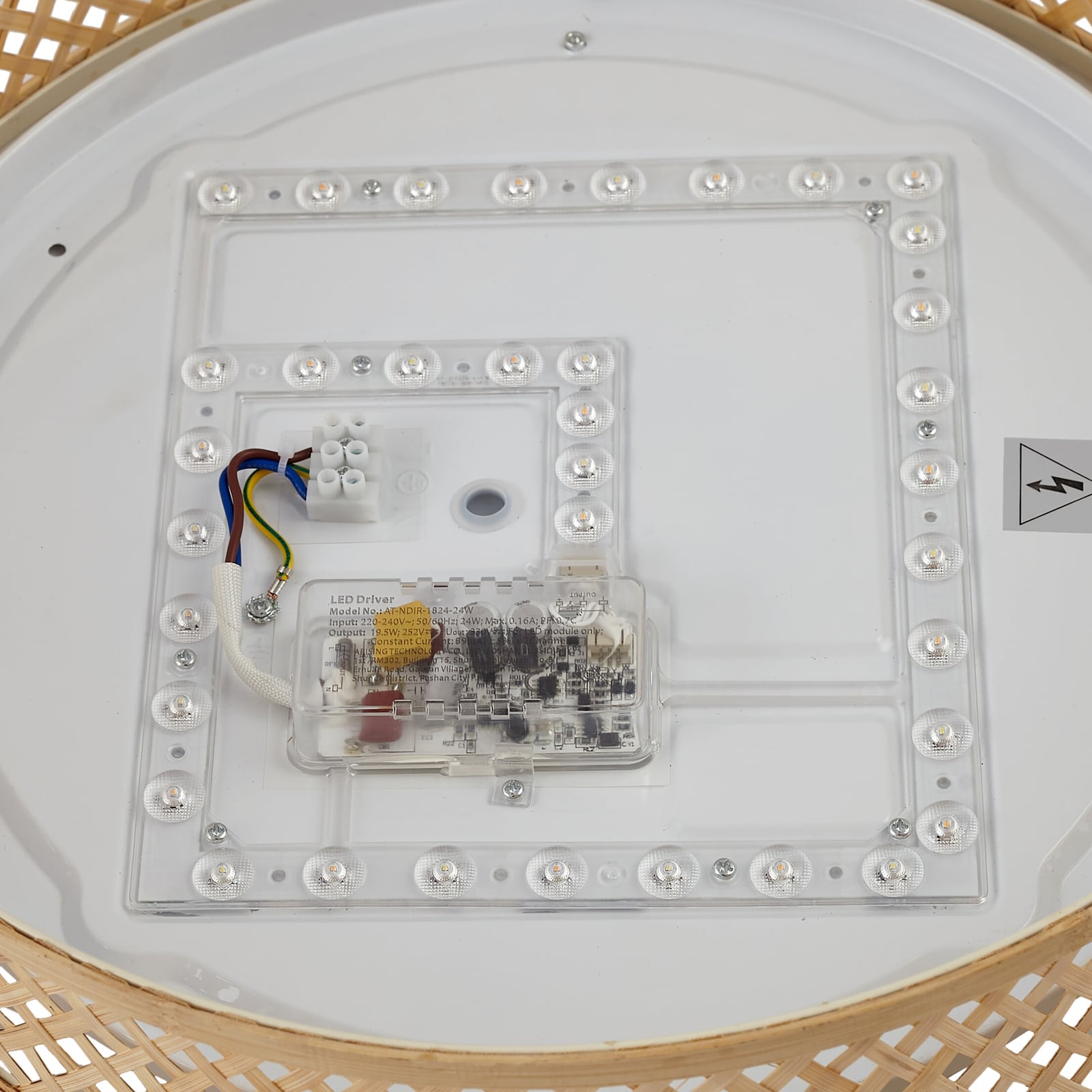 LED taklampe Eilif bambus CCT med veggbryter