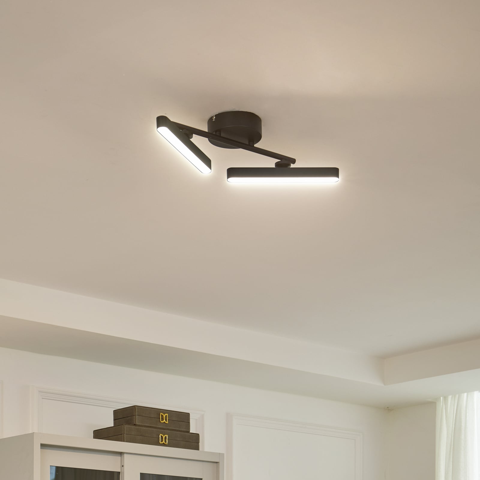 LED taklampe Eldrin 2-lys svart bakside