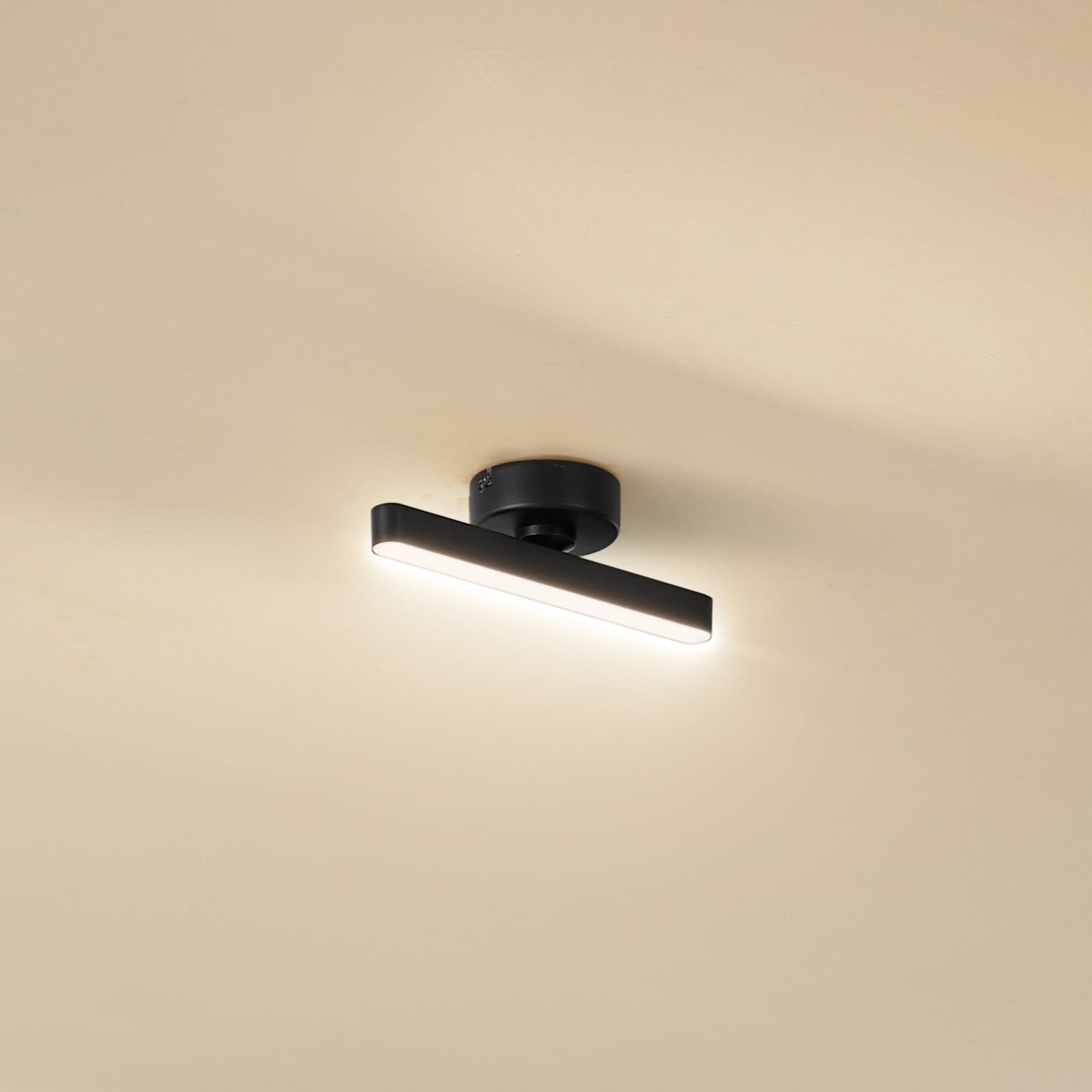 LED taklampe Eldrin svart aluminium dimbar forfra