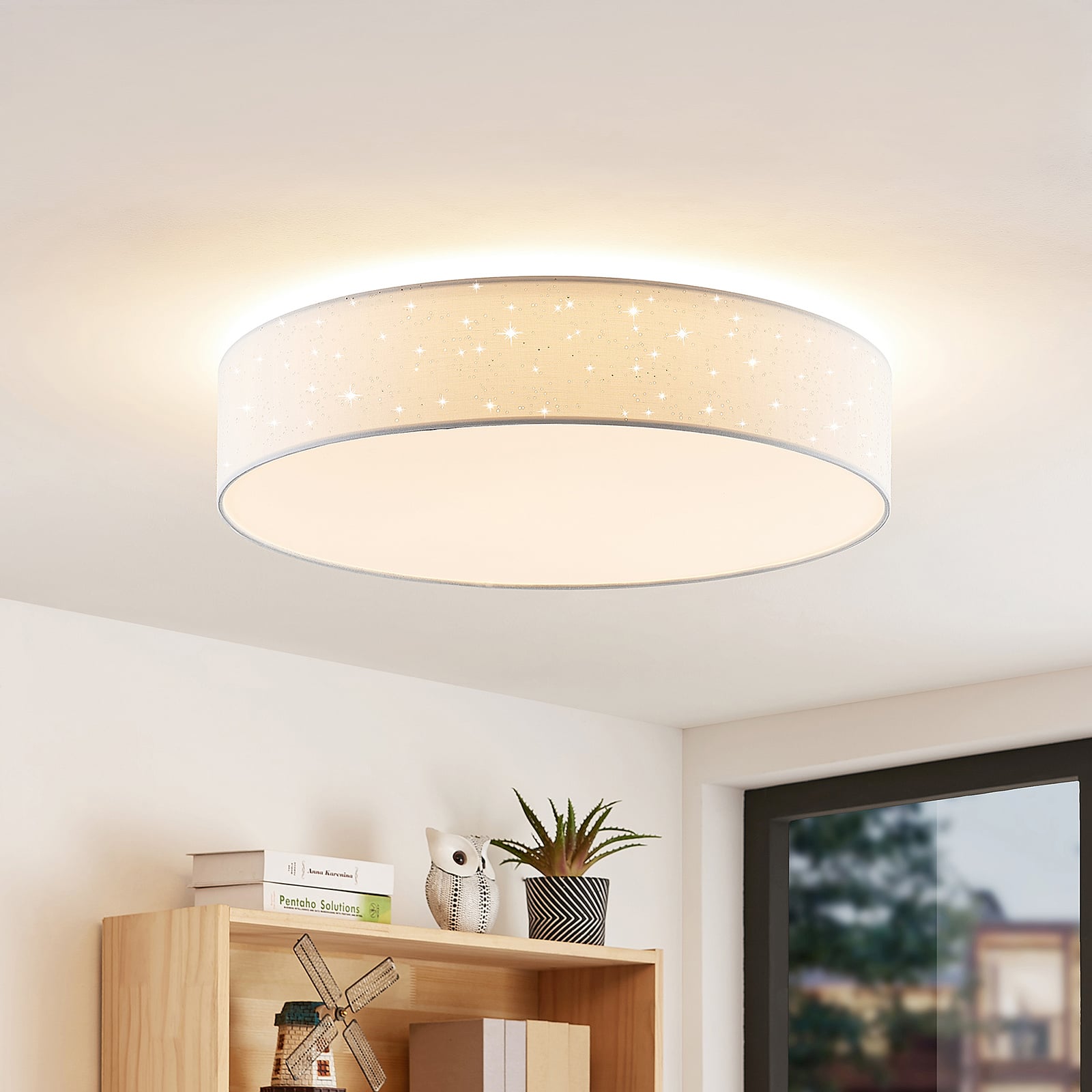 Detalj av LED taklampe Ellamina dimbar CCT tekstil Ø60 cm 30W