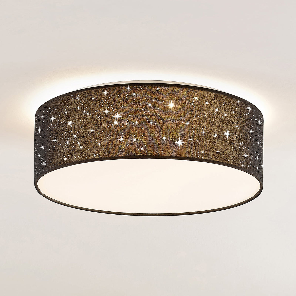 LED taklampe Ellamina svart tekstil Ø40 cm CCT stjernehimmel forfra