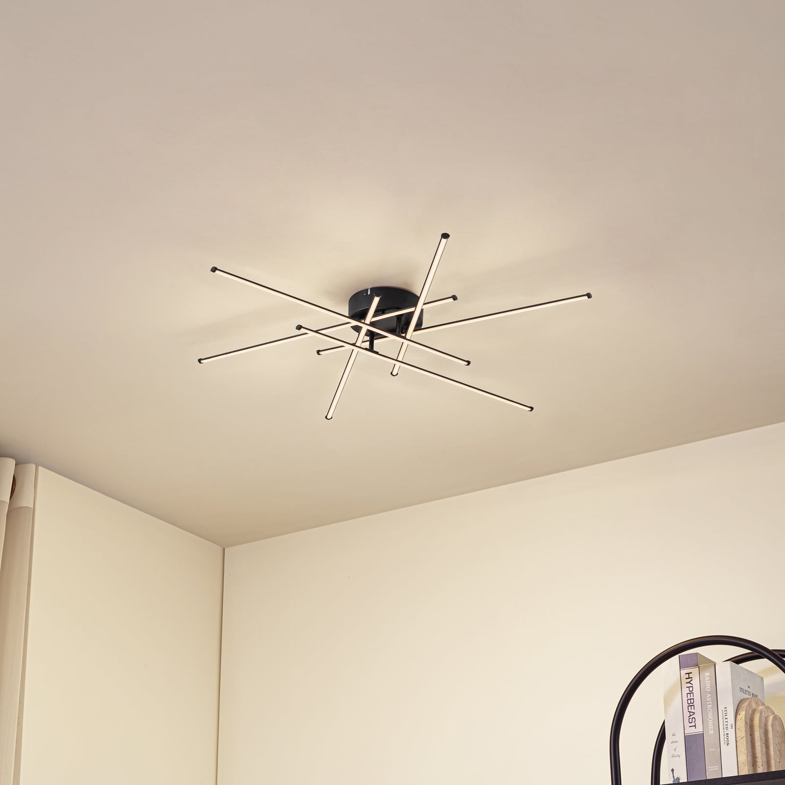 LED taklampe Elviano svart aluminium Ø80 cm bakside