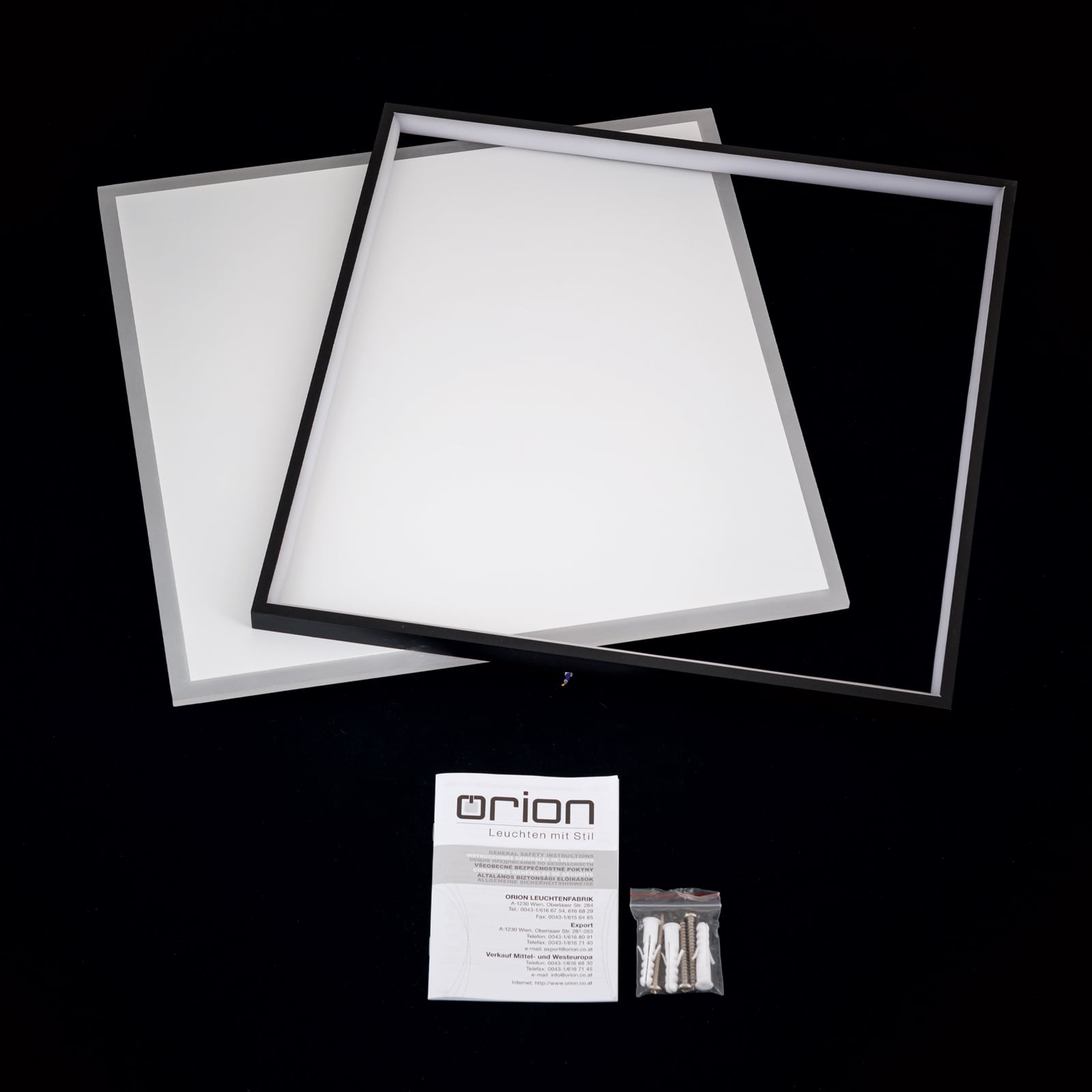 LED taklampe Emanuel dimbar svart hvit 60x50 cm sideprofil