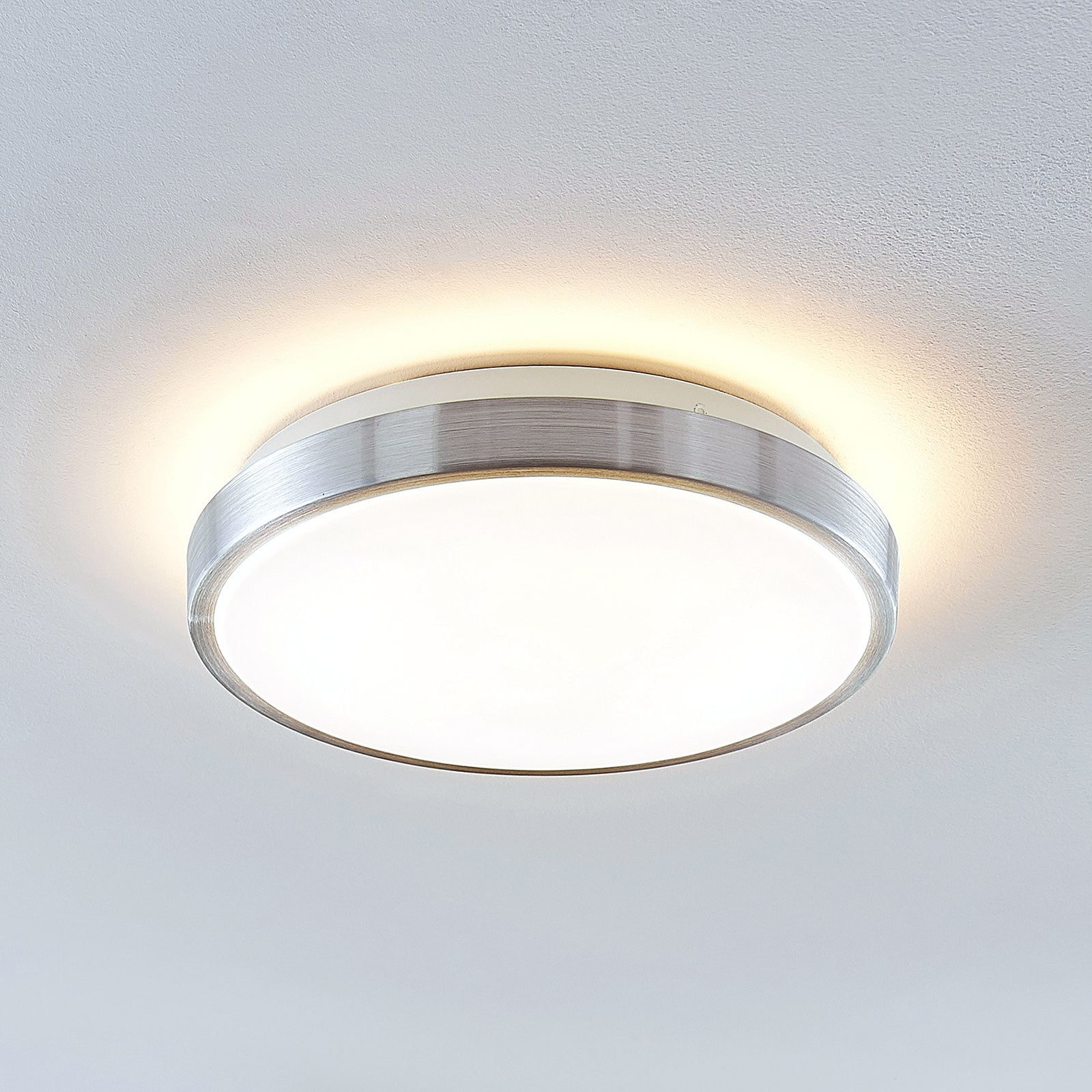 LED taklampe Emelie aluminium forfra