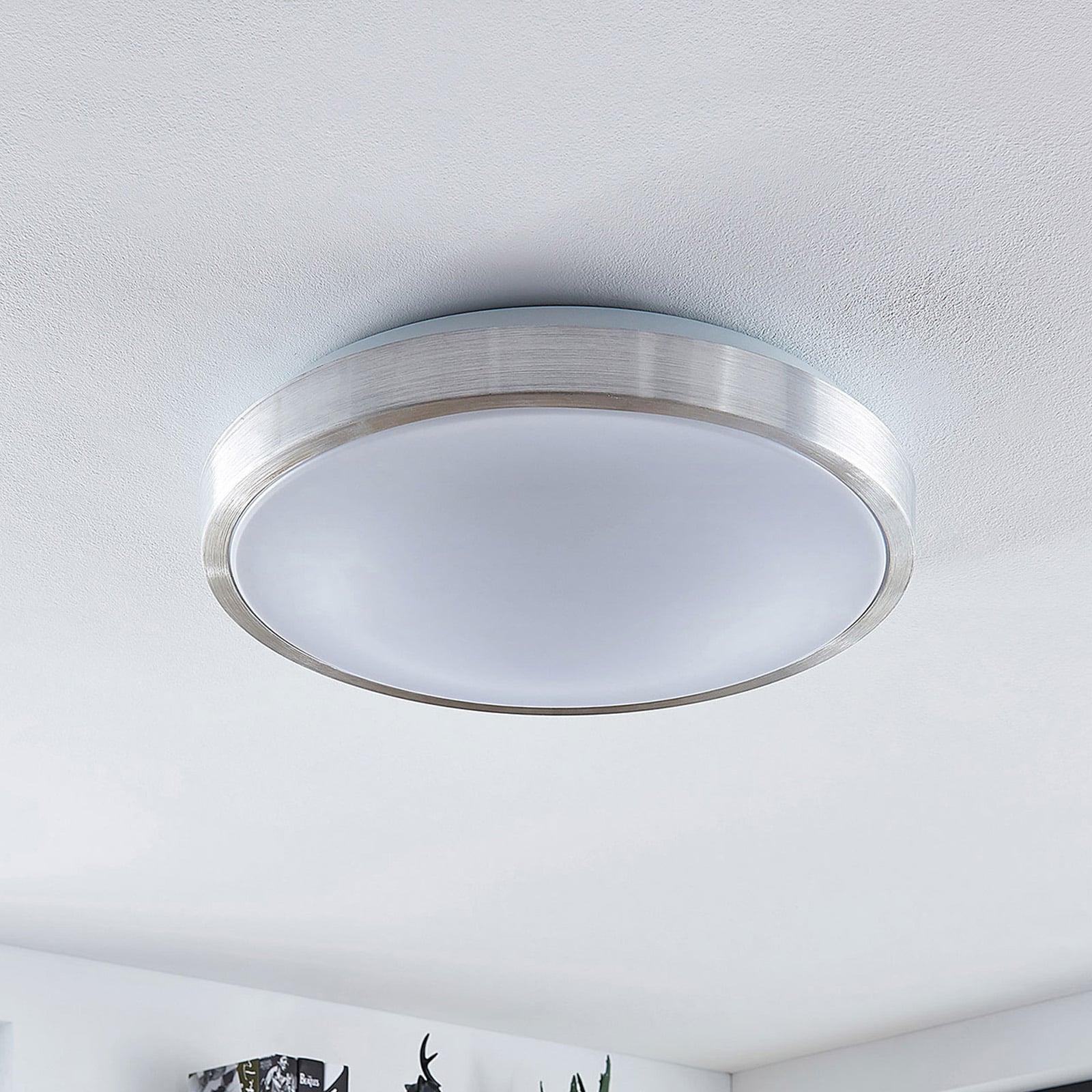 LED taklampe Emelie rund aluminium Ø42 cm varmhvit forfra