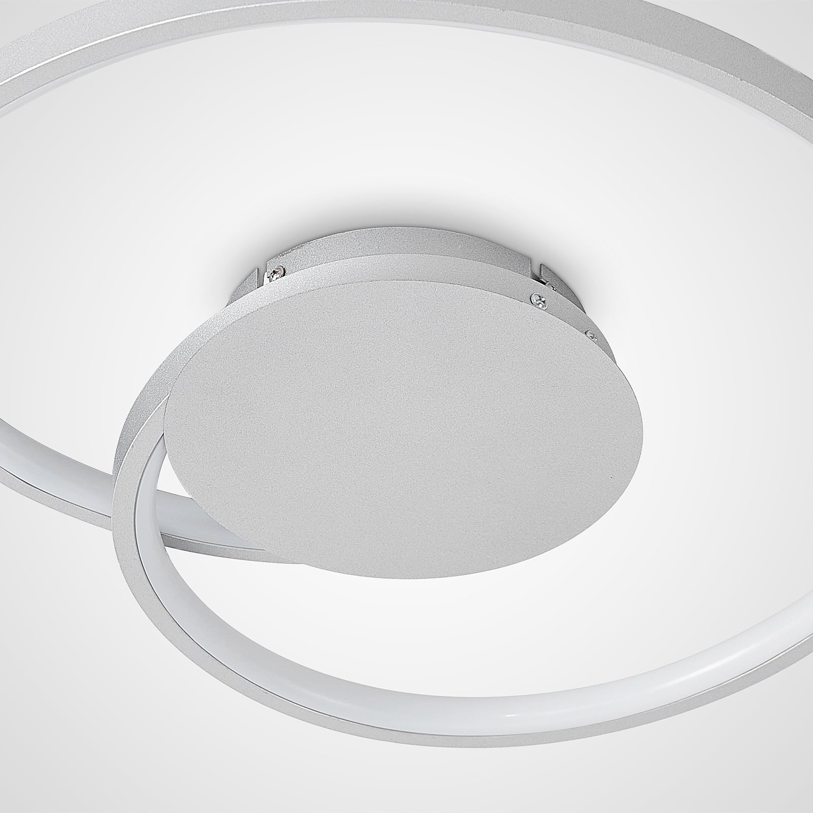 LED taklampe Enesa dimbar sølv helhetsbilde