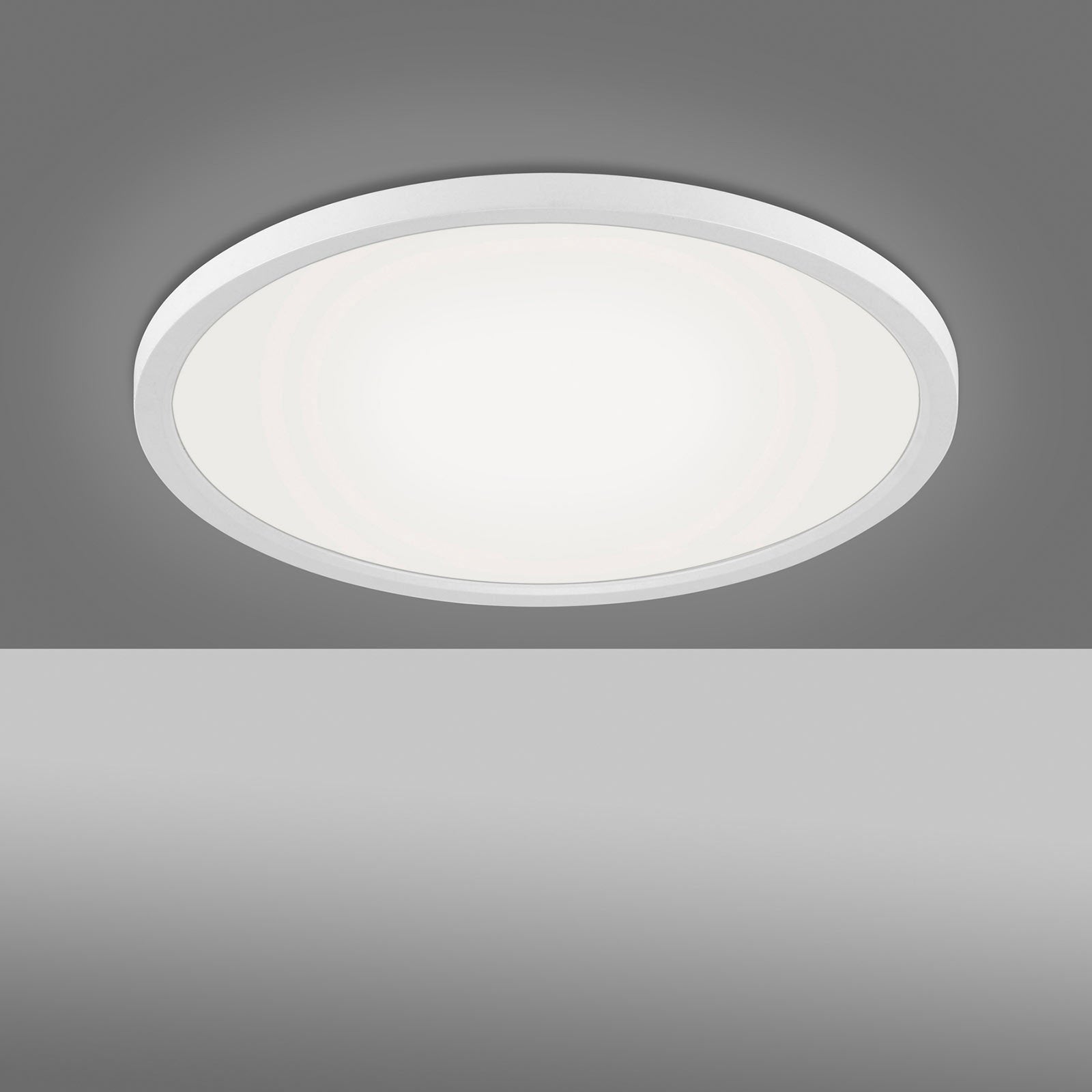 LED taklampe Flat rund Ø40 cm hvit CCT dimbar med fjernkontroll - JUST LIGHT montert i tak
