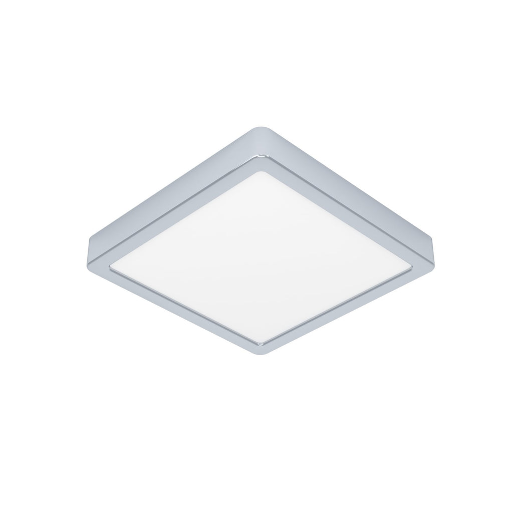 LED taklampe Fueva 5 krom montert i rom