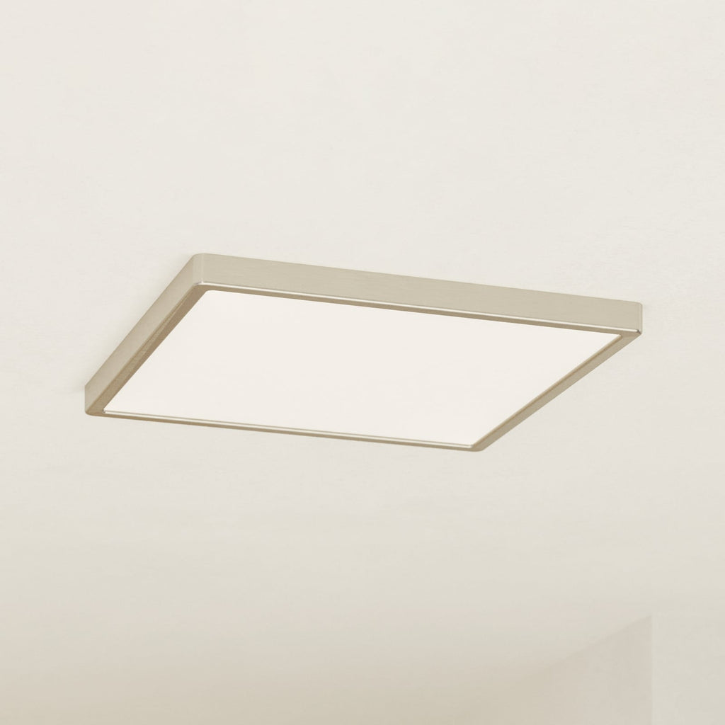 LED taklampe Fueva 6-Z CCT dimbar 39x39 cm IP44 front
