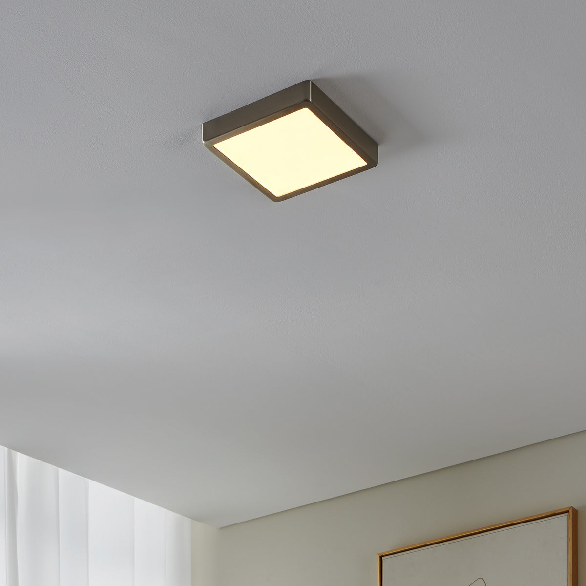 LED taklampe Fueva-Z smart Zigbee matt nikkel appstyring skjerm