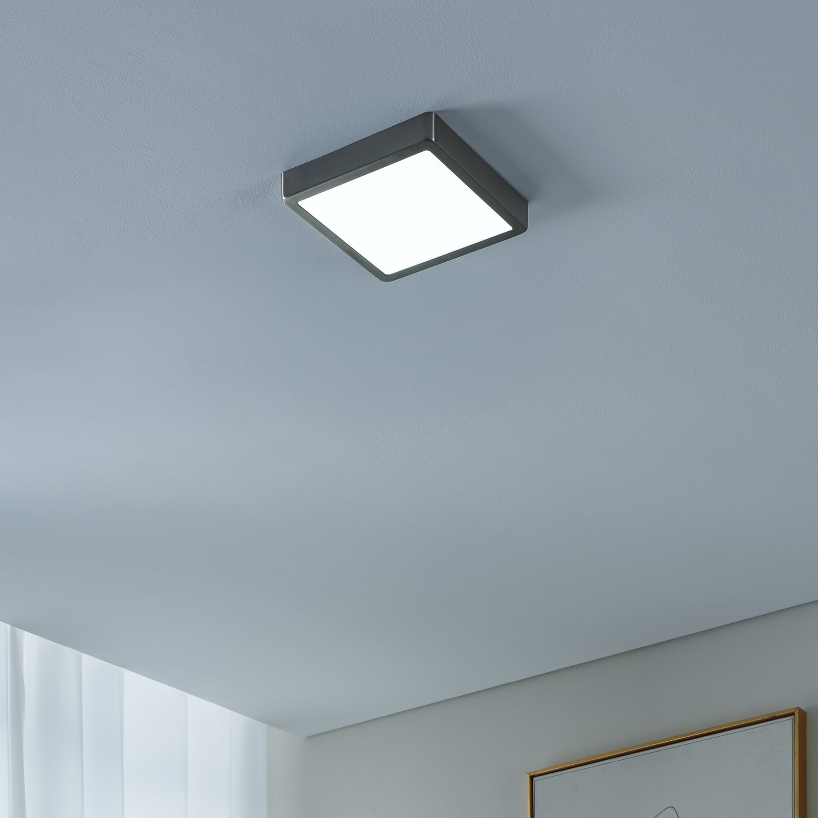 LED taklampe Fueva-Z smart Zigbee matt nikkel installasjon