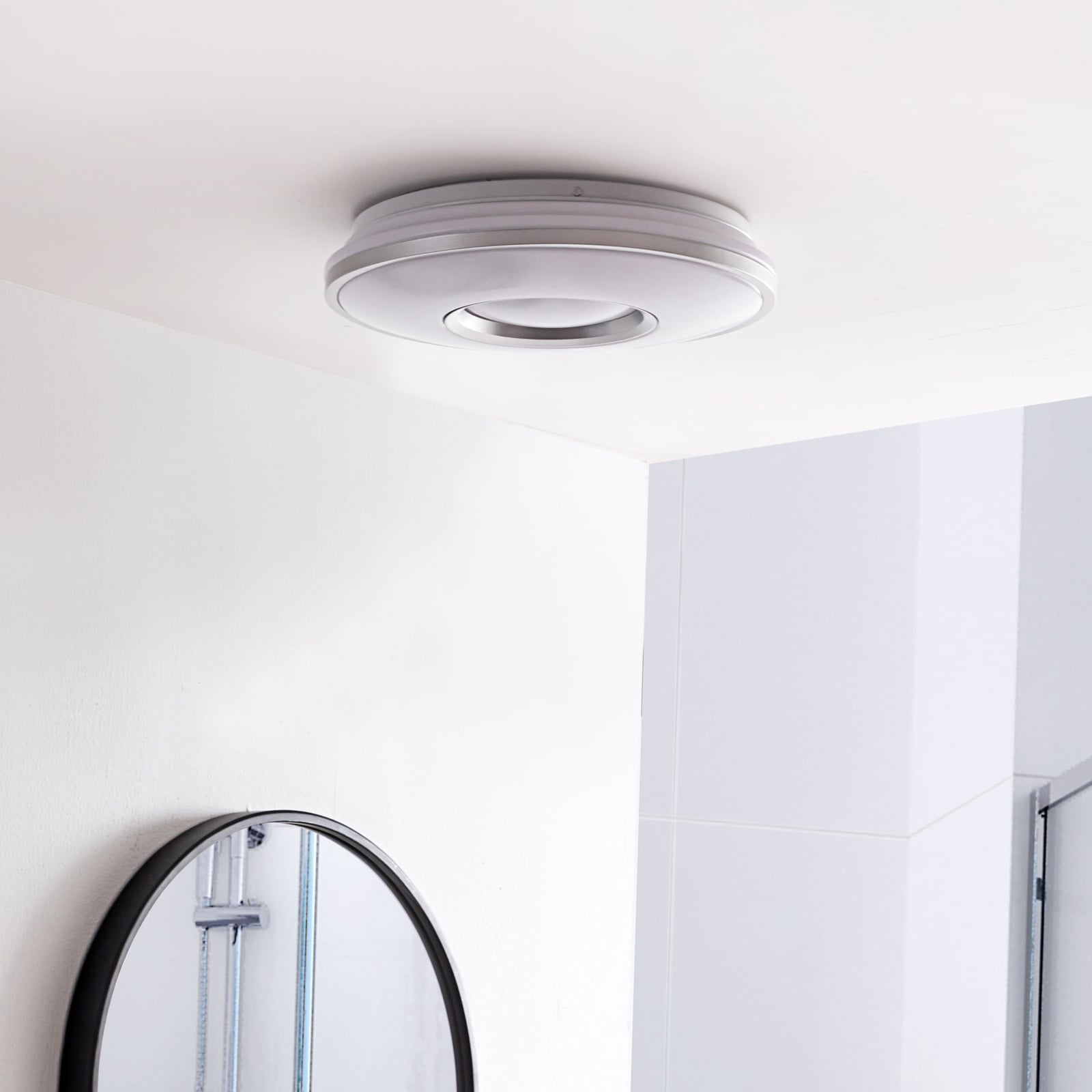 LED taklampe Furgo sølv/hvit plast bakside