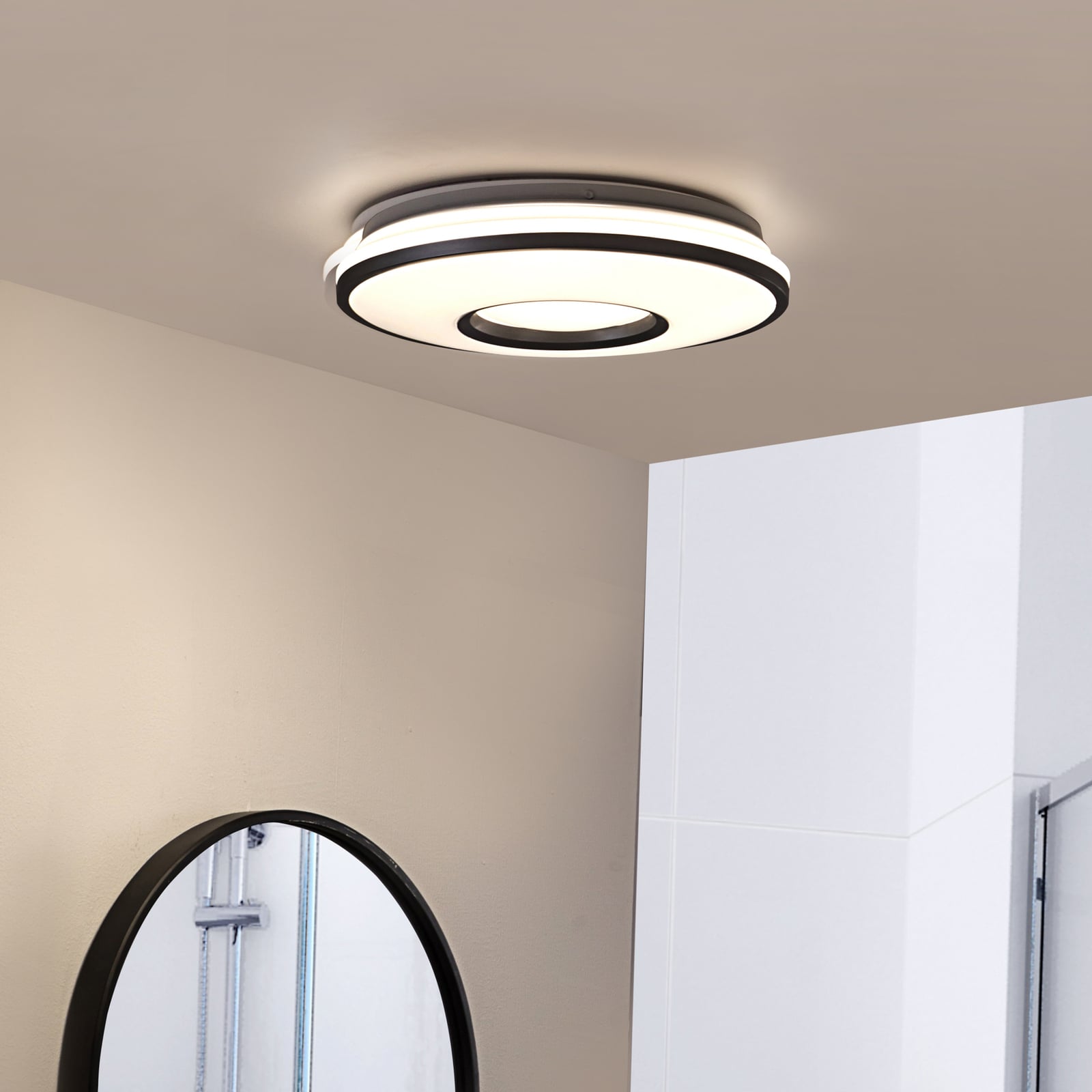 LED taklampe Furgo sølv/hvit plast forfra