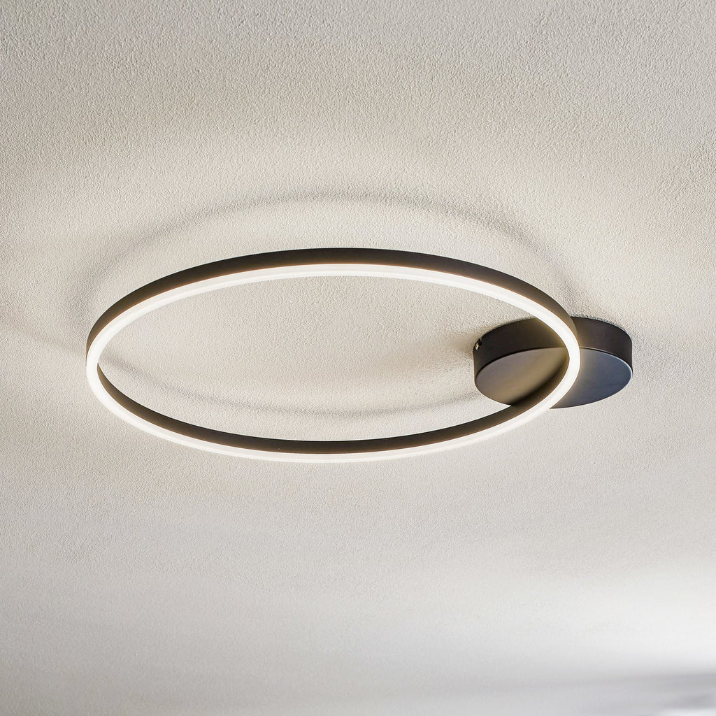 LED taklampe Giotto ringformet dimbar svart forfra