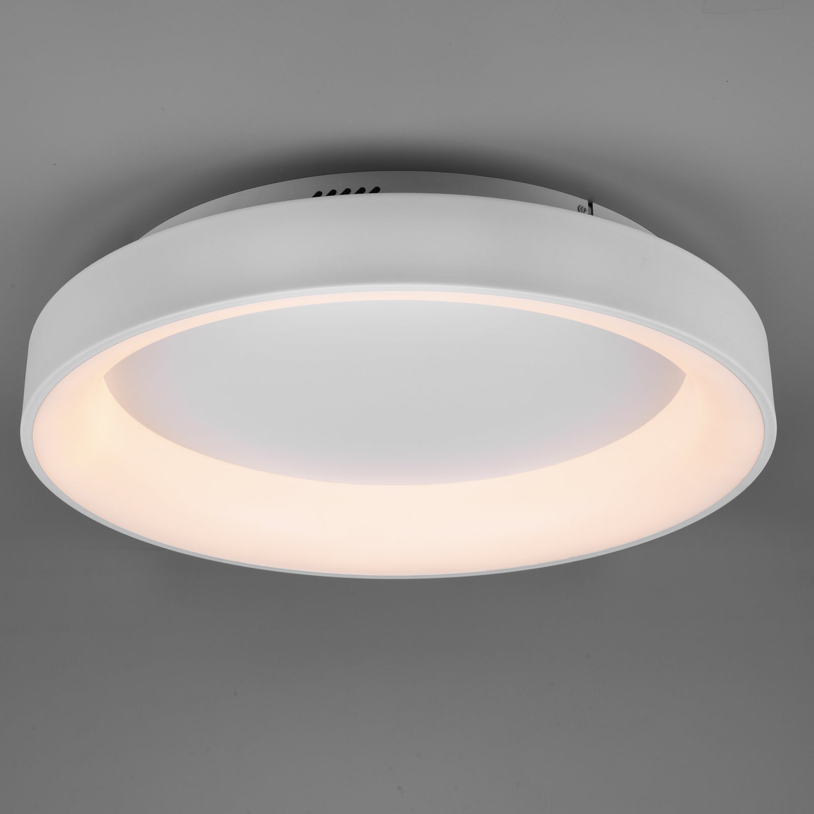 Montert LED taklampe Girona dimbar med fjernkontroll Ø60 cm hvit i stue