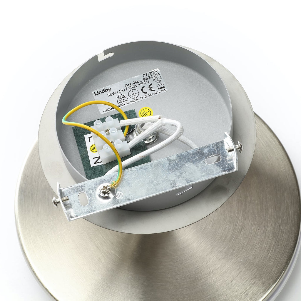 LED taklampe Gunda dimbar opalglass hvit i bruk