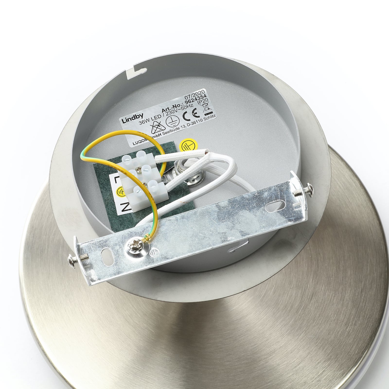 LED taklampe Gunda dimbar opalglass hvit i bruk