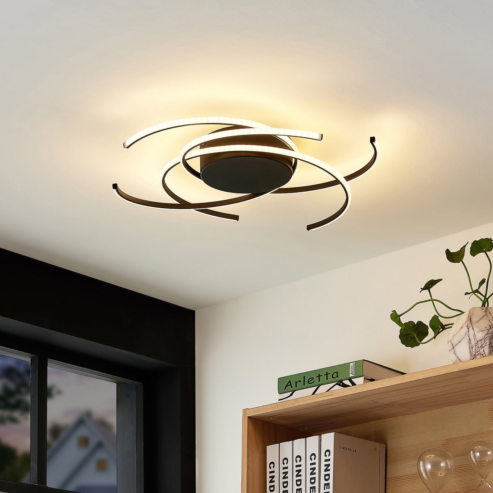 LED taklampe Hamza 3 lysringer dimbar Ø49 cm svart bakside