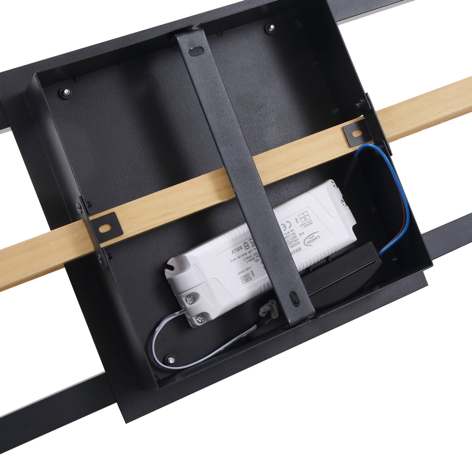 LED taklampe Holamu svart med tredetalj 86 cm lysdetalj