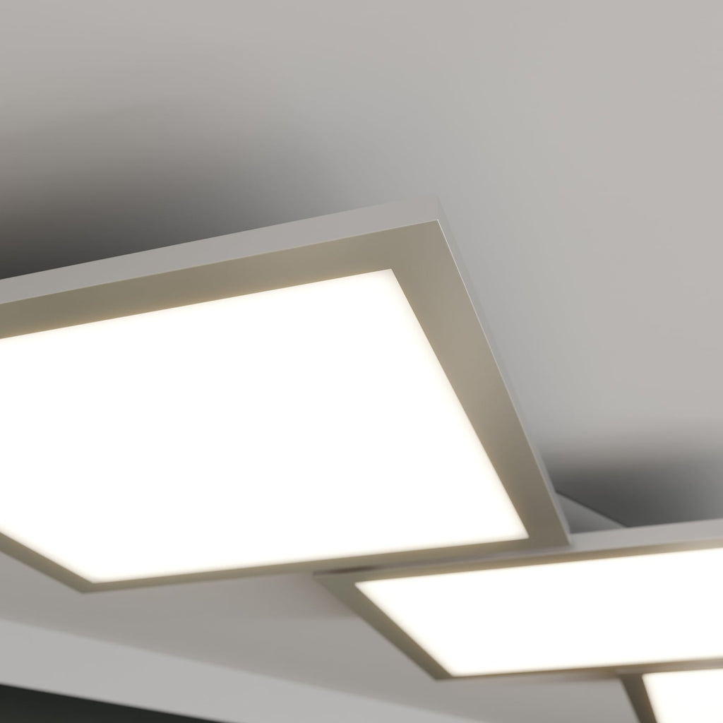 LED taklampe Ilira 3-lys sølv CCT dimbar med fjernkontroll montert i rom