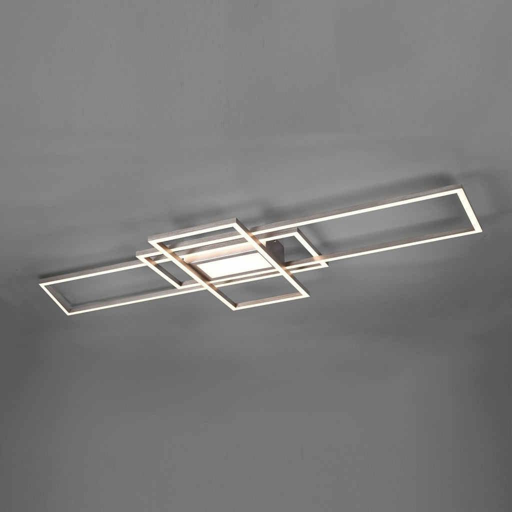 Montert LED taklampe Irvine dimbar matt nikkel 105 cm i rom