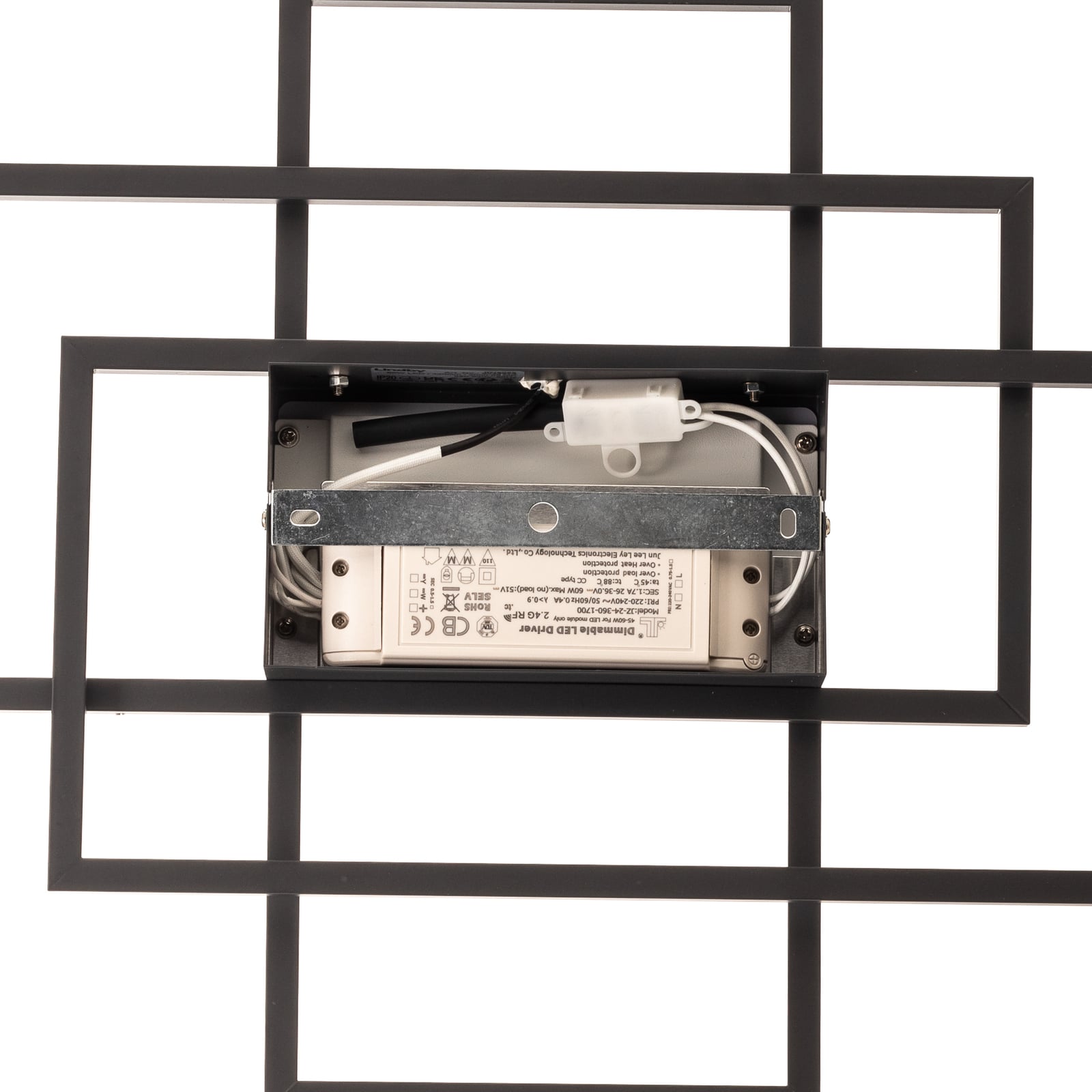 LED taklampe Ismera 3 rammer dimbar CCT fjernkontroll 105 cm lys i bruk