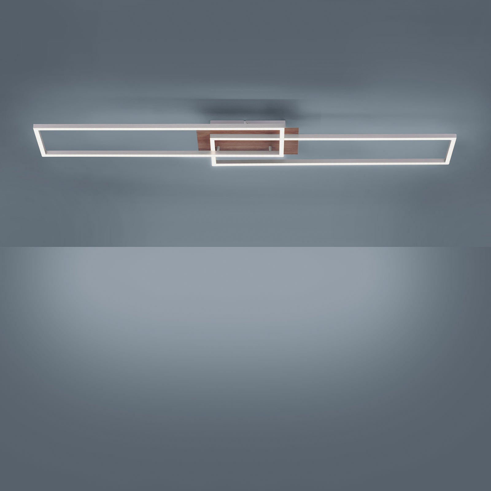 LED taklampe Iven dimbar stål/tre CCT nærbilde