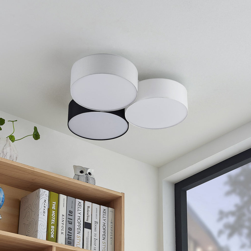 LED taklampe Janita 3-lys tekstil dimbar Ø64,5 cm bakside