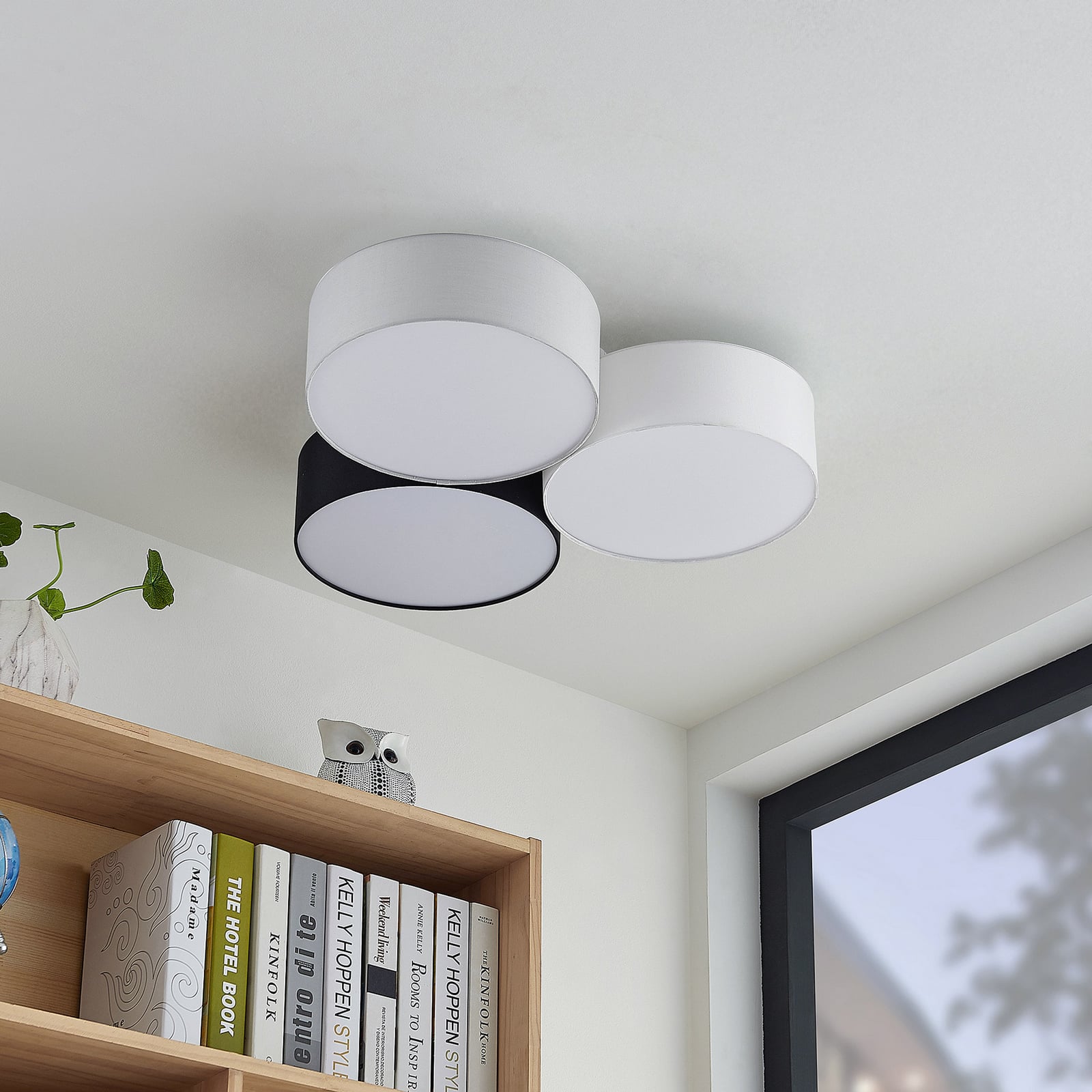 LED taklampe Janita 3-lys tekstil dimbar Ø64,5 cm bakside