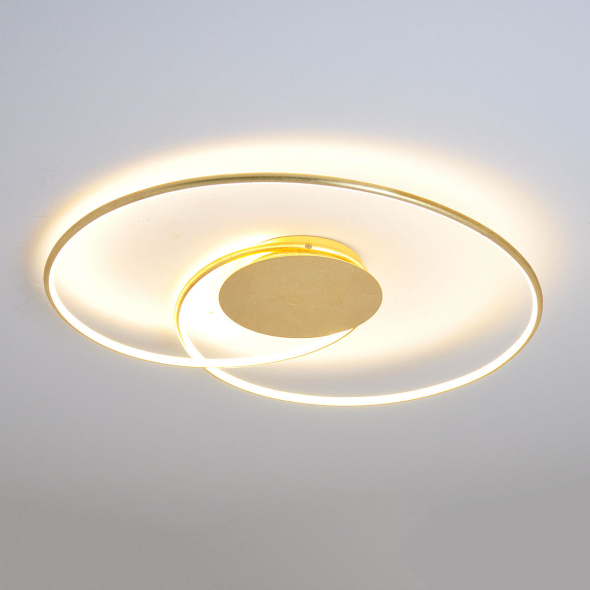 LED taklampe Joline gullfarget metall Ø74 cm forfra