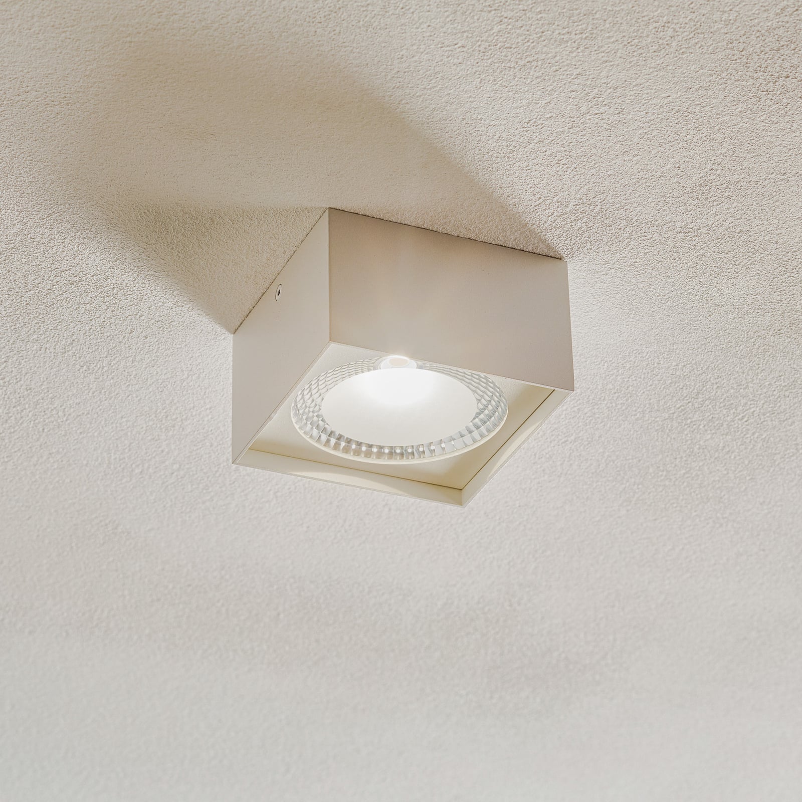 LED taklampe Kari kvadratisk matt hvit montert