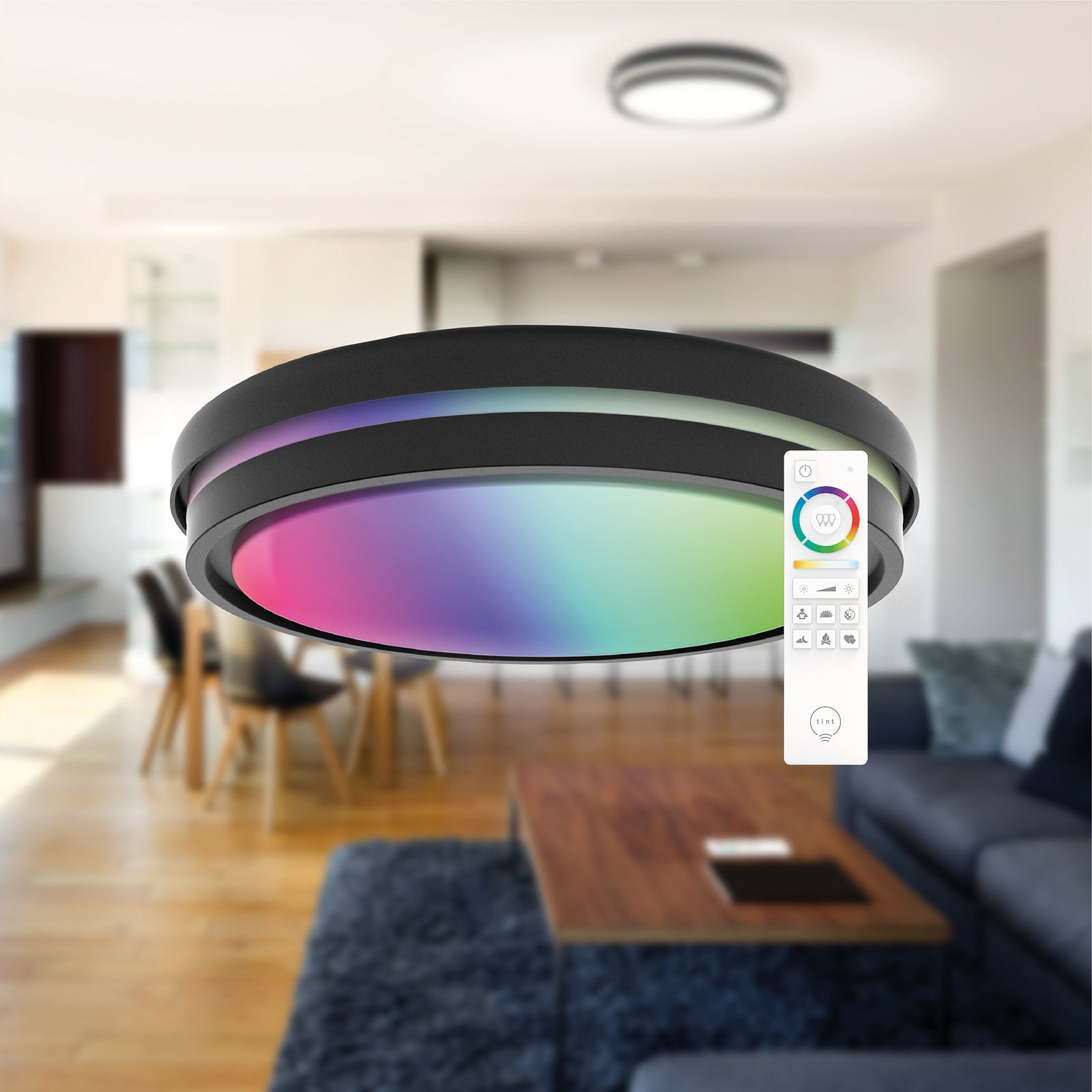 Montert LED taklampe Kea dimbar RGB+CCT Ø52 cm med fjernkontroll i rom