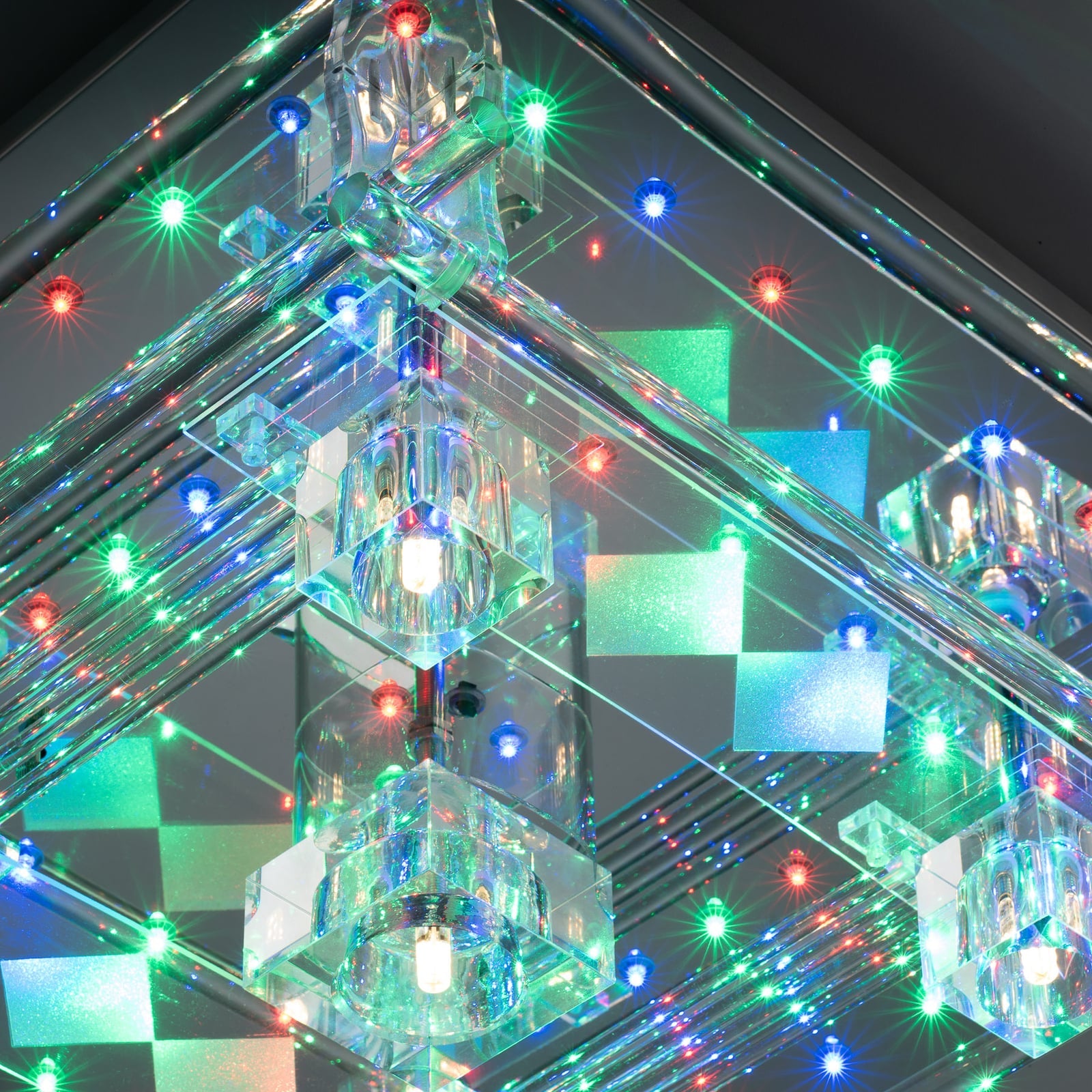 LED taklampe Kemal 2.0 krom RGB med fjernkontroll fjernkontroll