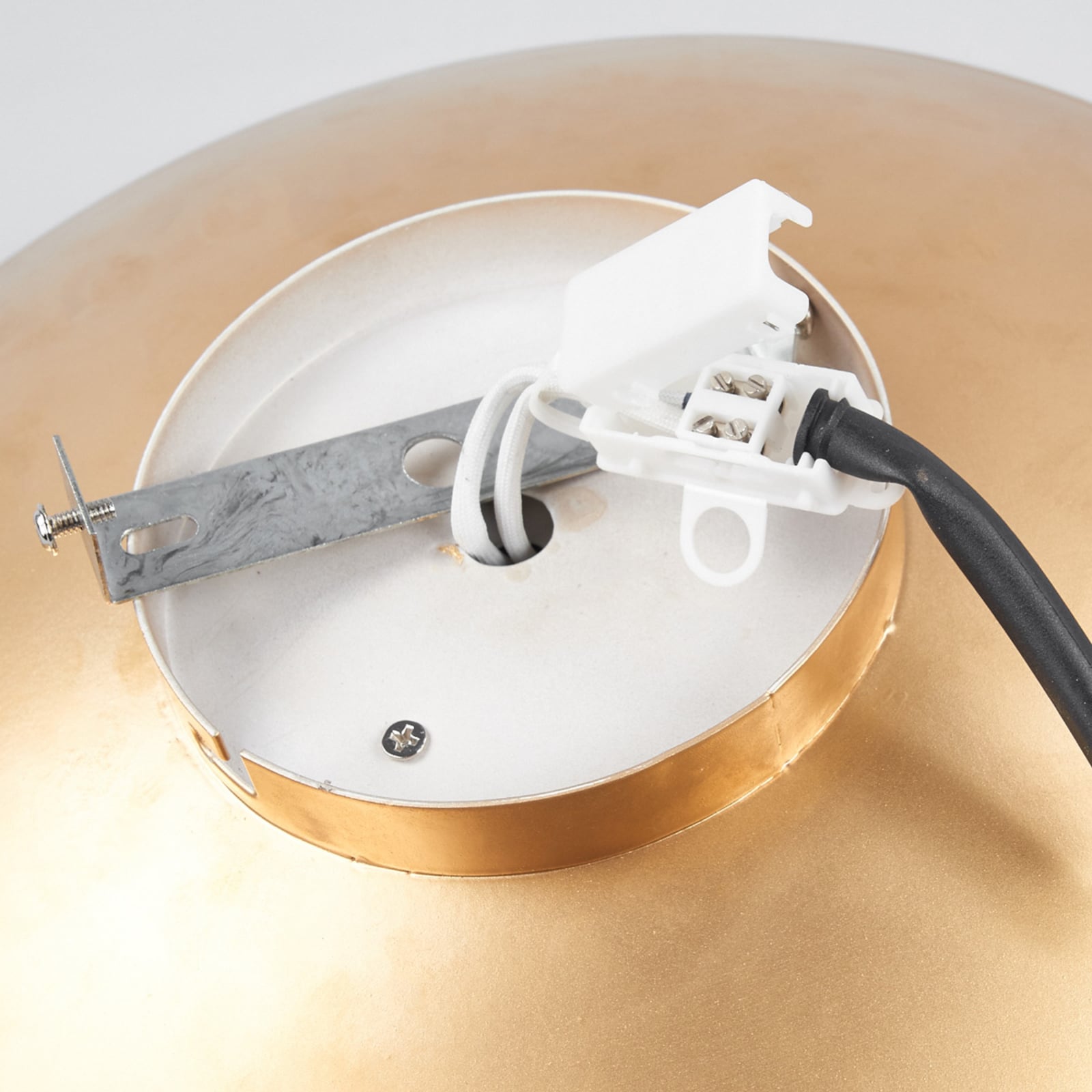 LED taklampe Keti rund gull metall helhetsbilde