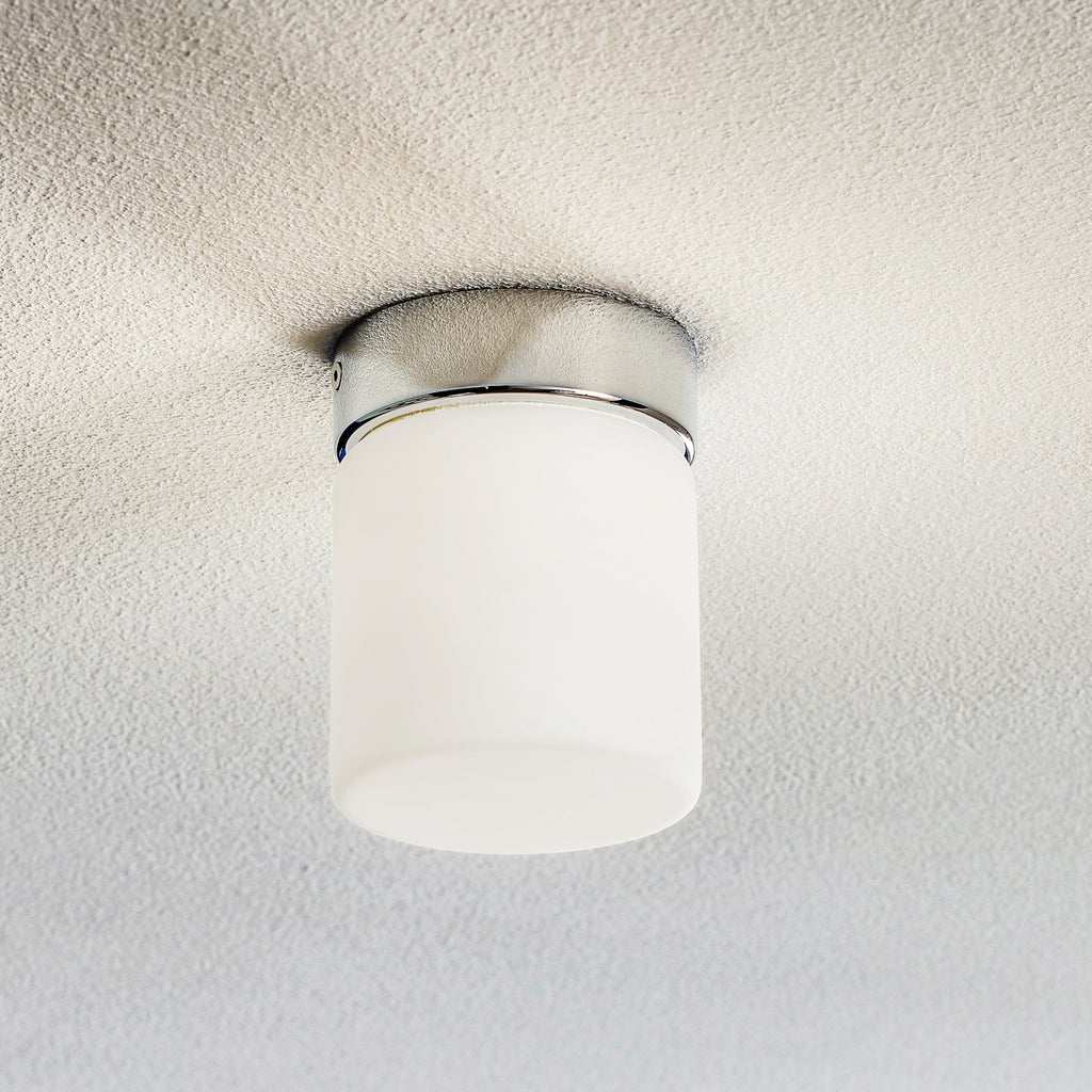LED taklampe Keto sylinder krom opalglass Ø10 cm IP44 forfra
